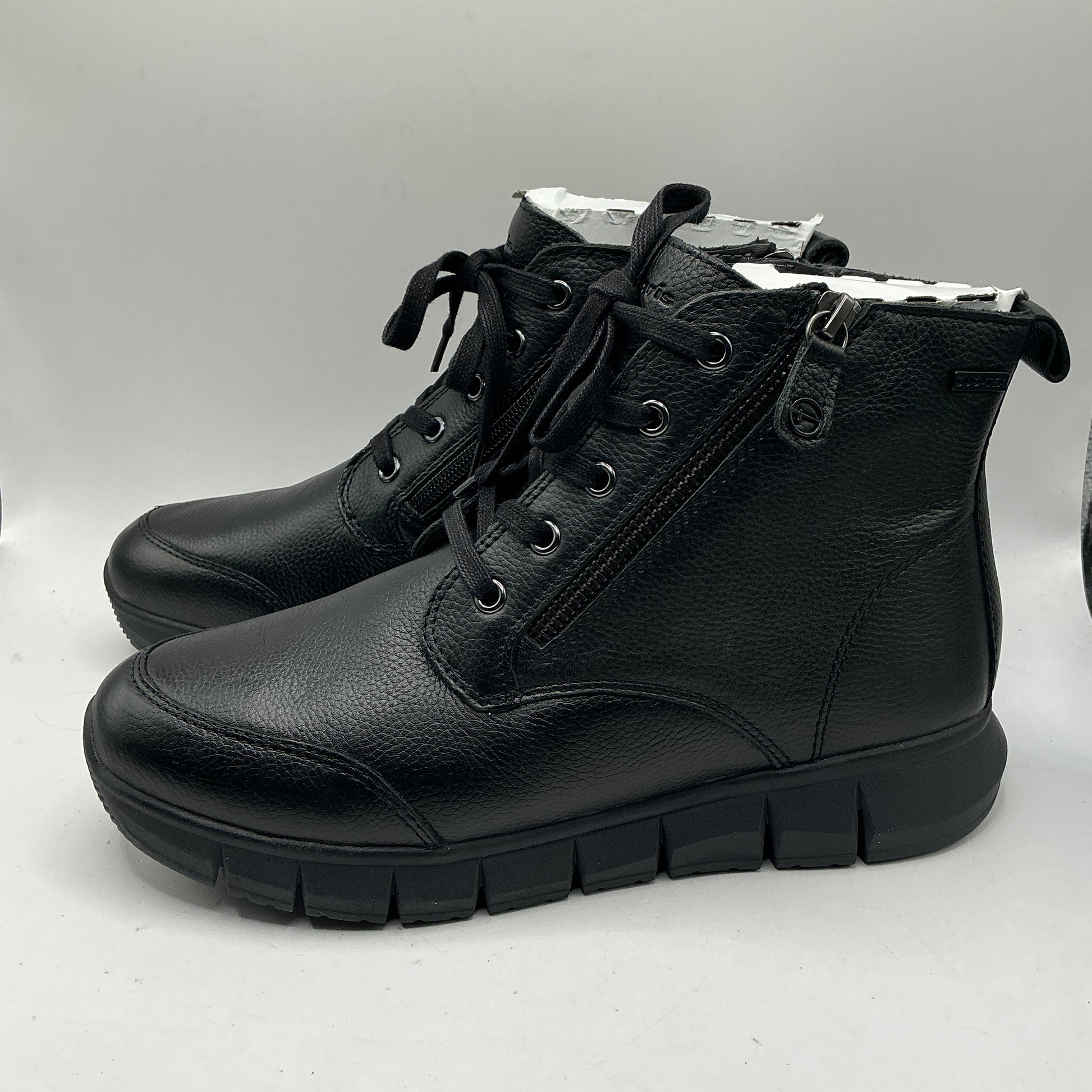 Tamaris comfort black leather ankle boots