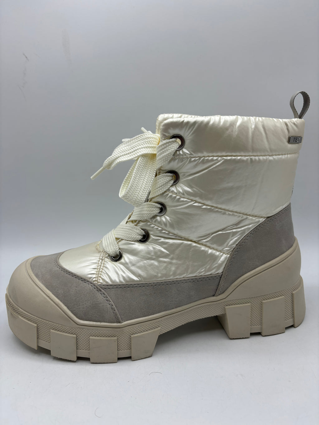 Caprice Ivory pearl chunky winter boots