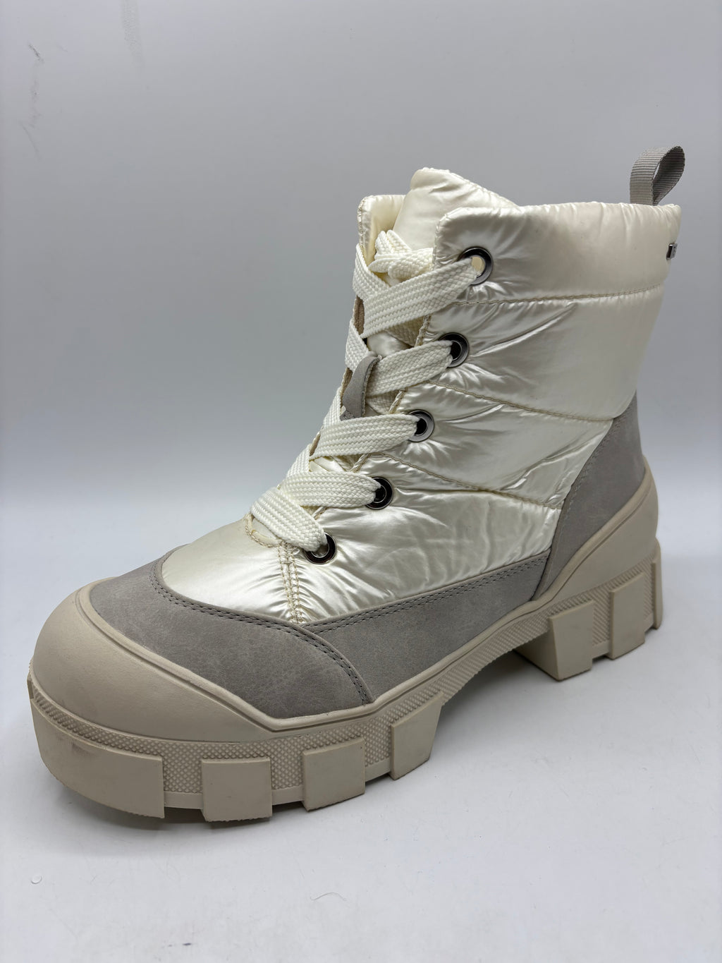 Caprice Ivory pearl chunky winter boots