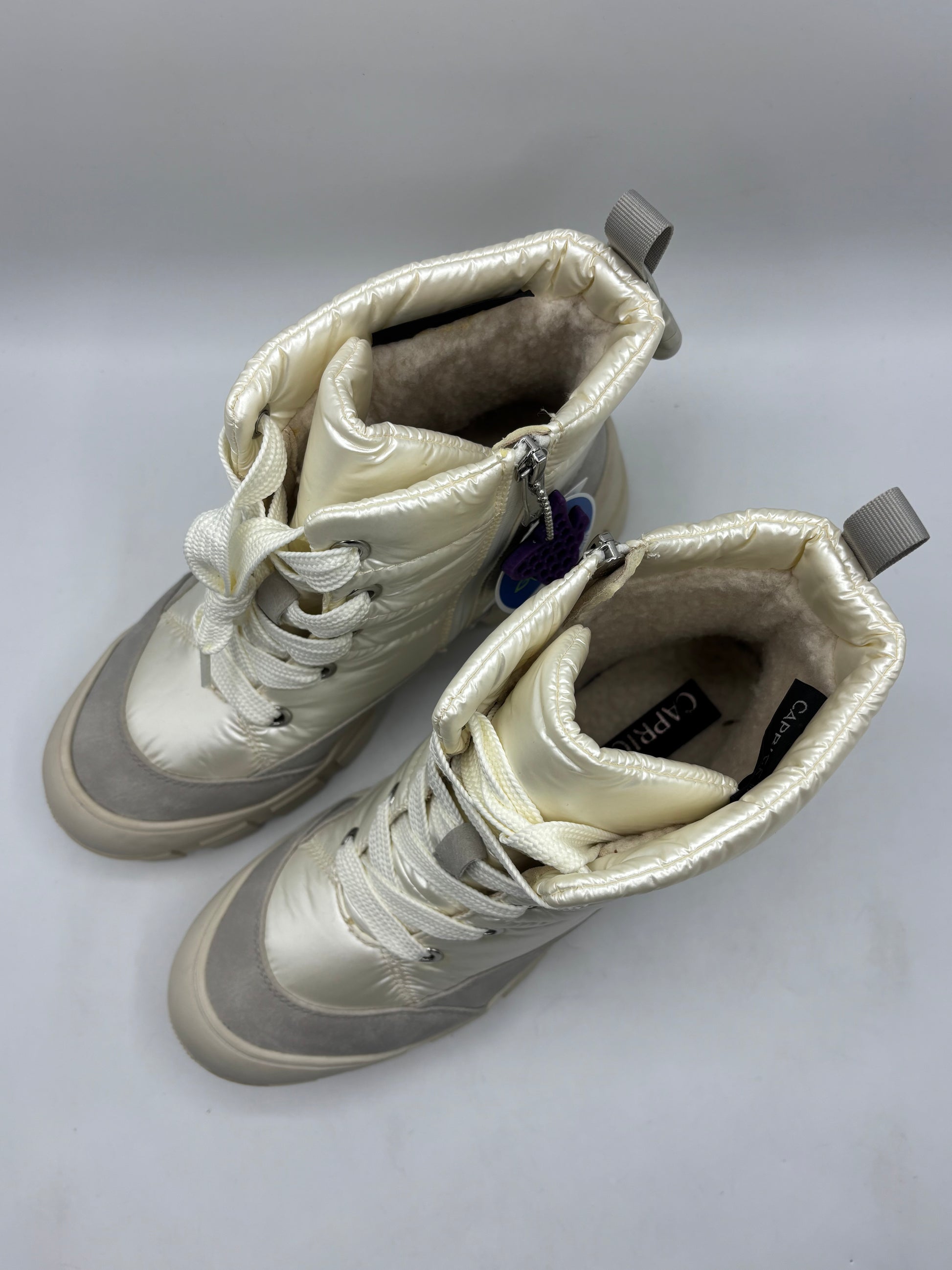 Caprice Ivory pearl chunky winter boots