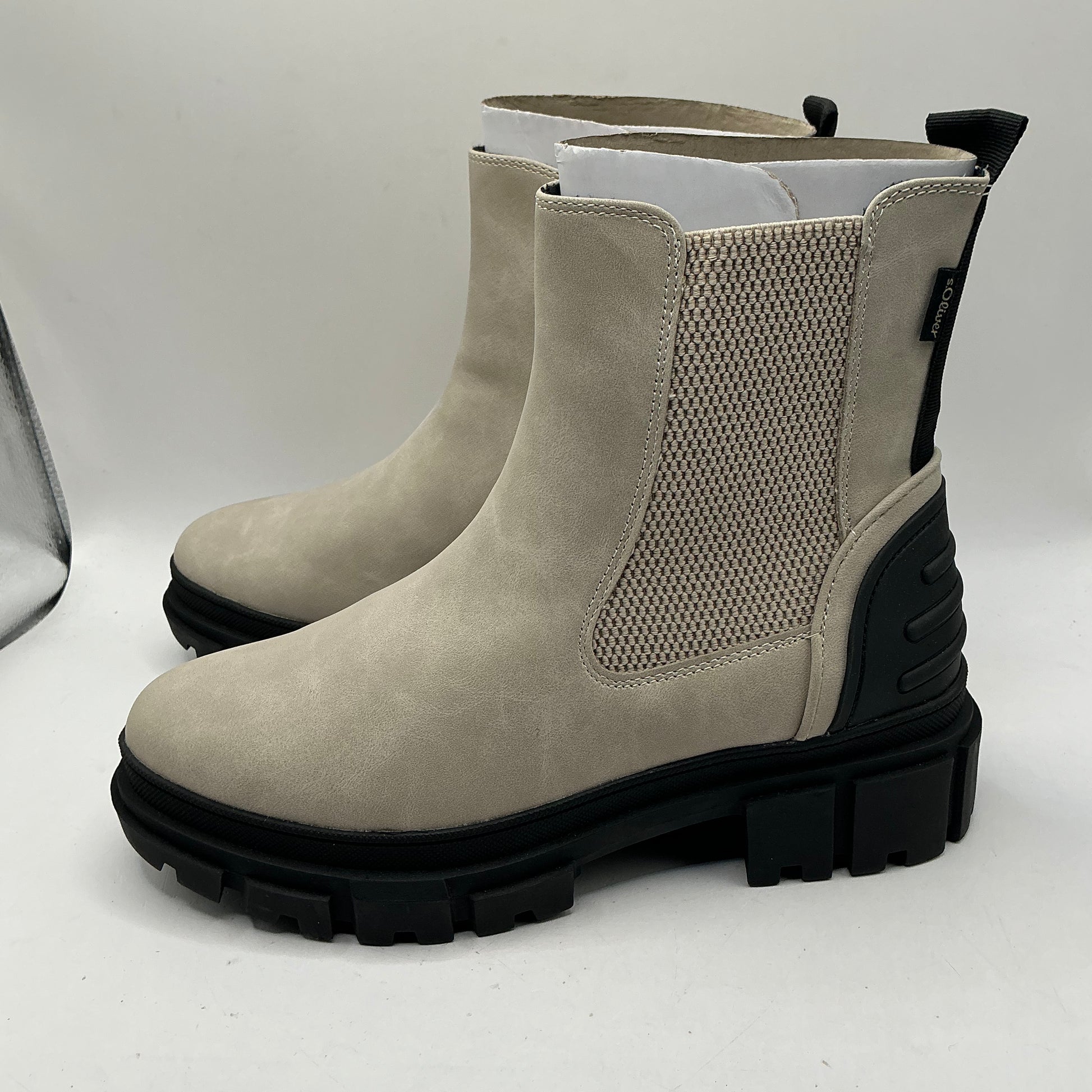 S.Oliver light beige ankle boots