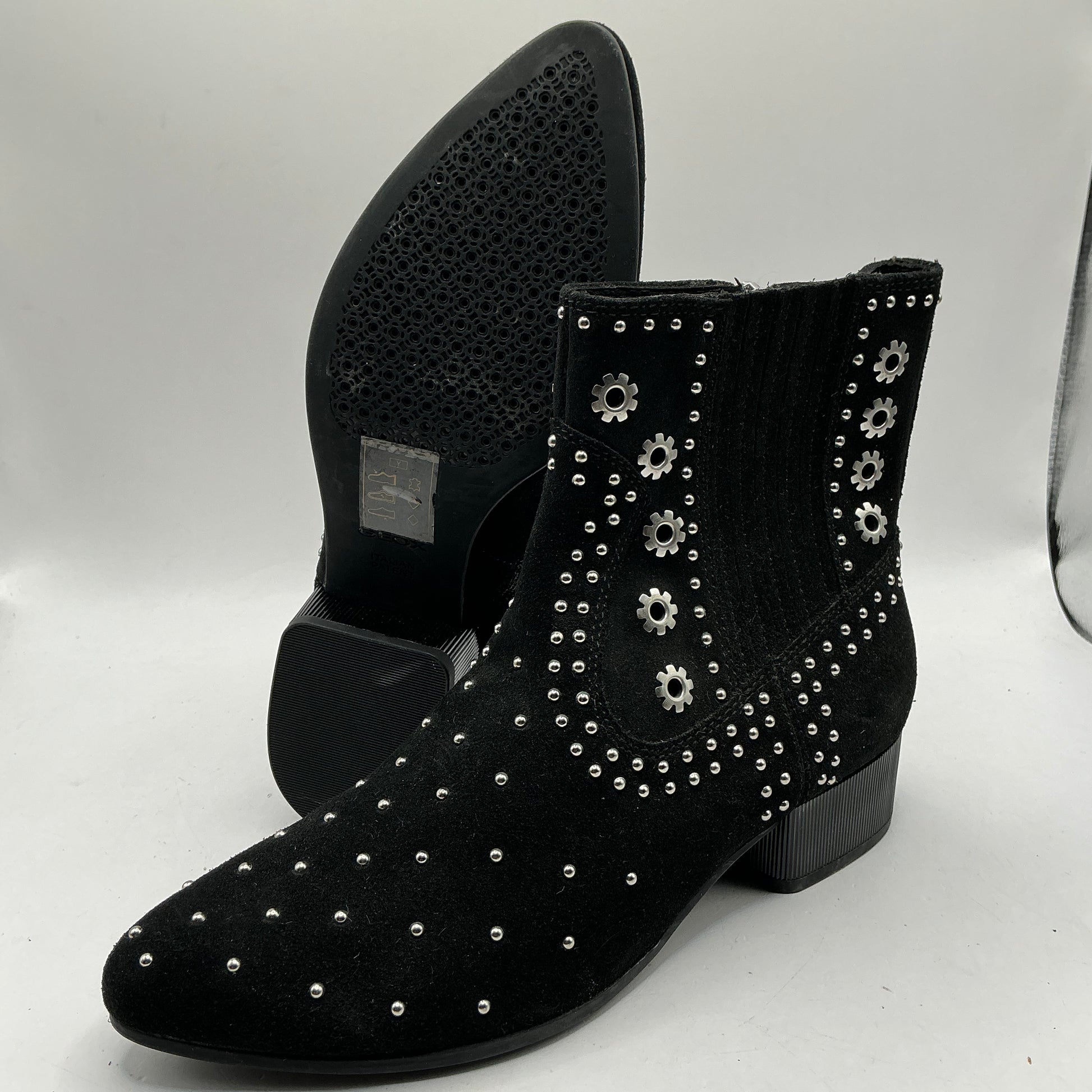Geox ladies black suede boots