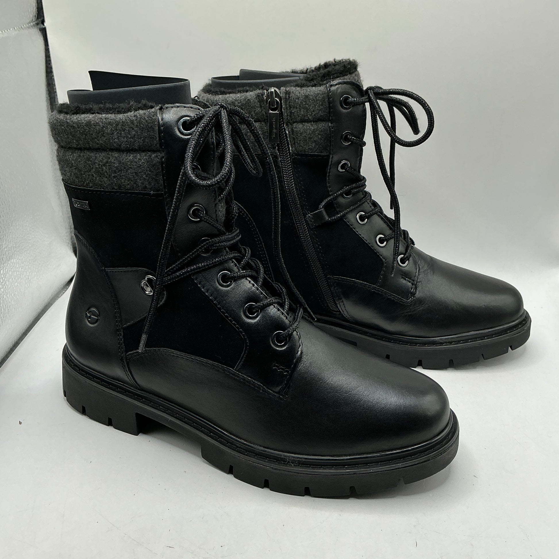 Tamaris comfort woolly lined black leather boots