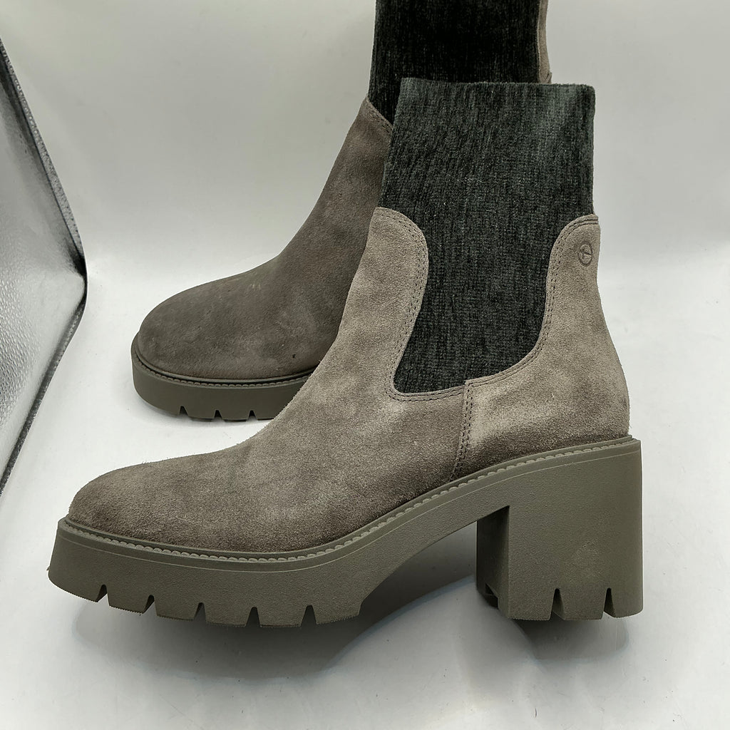 Tamaris comfort chunky grey suede boot with elasticated fabric ankle cuff