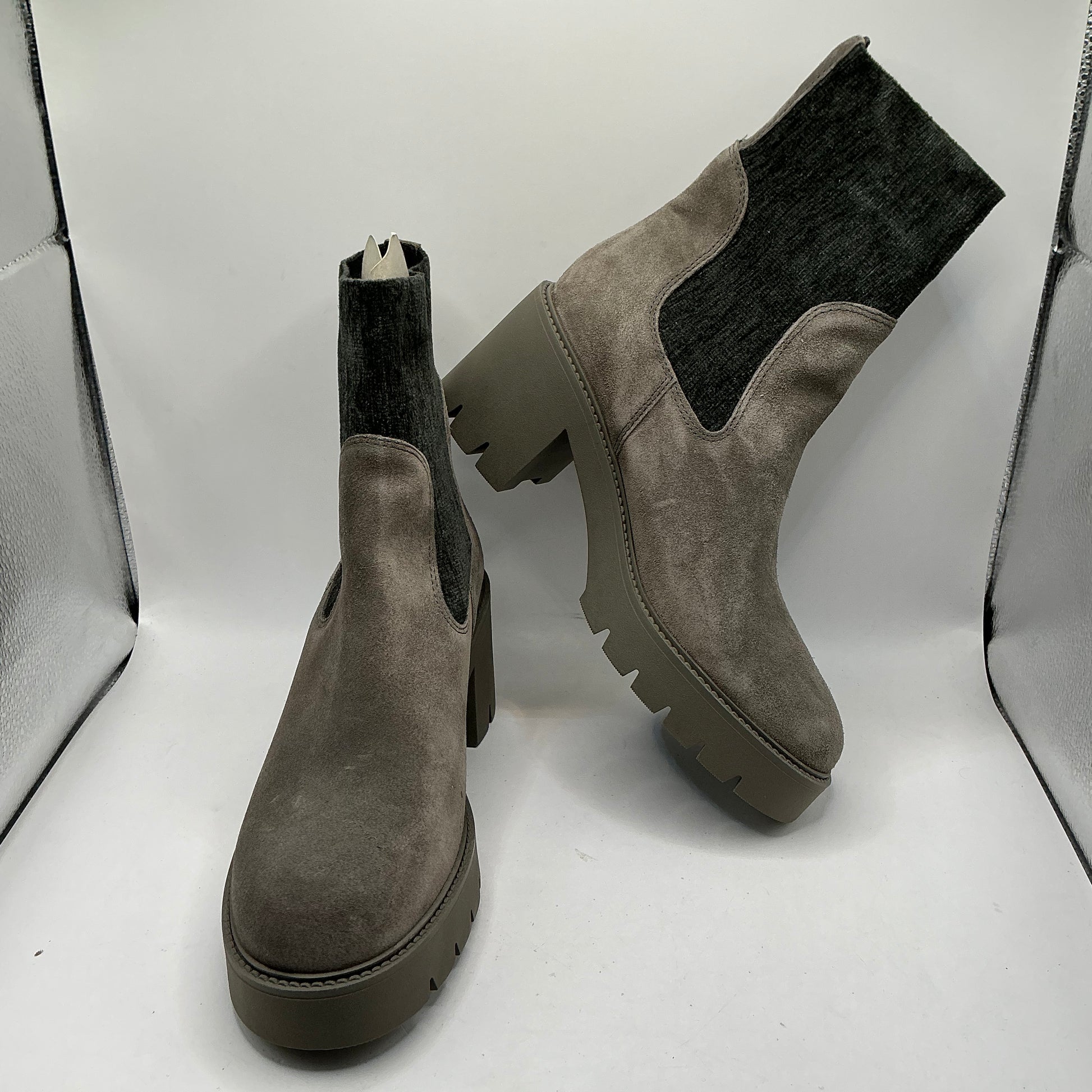 Tamaris comfort chunky grey suede boot with elasticated fabric ankle cuff