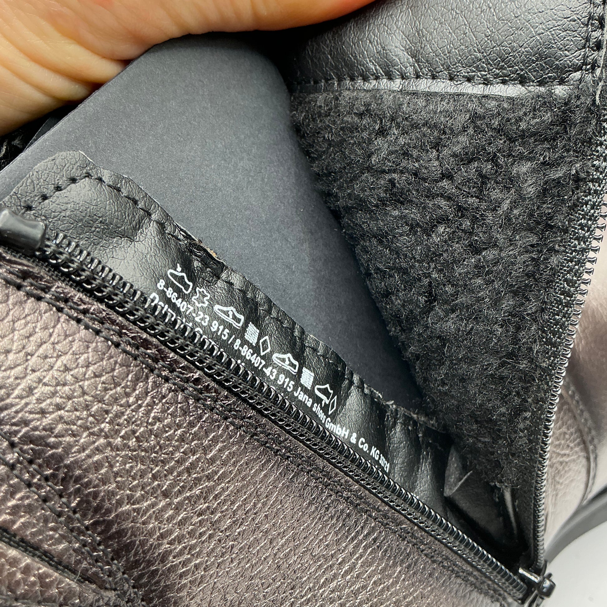 Tamaris comfort pewter mid heel leather ankle boots