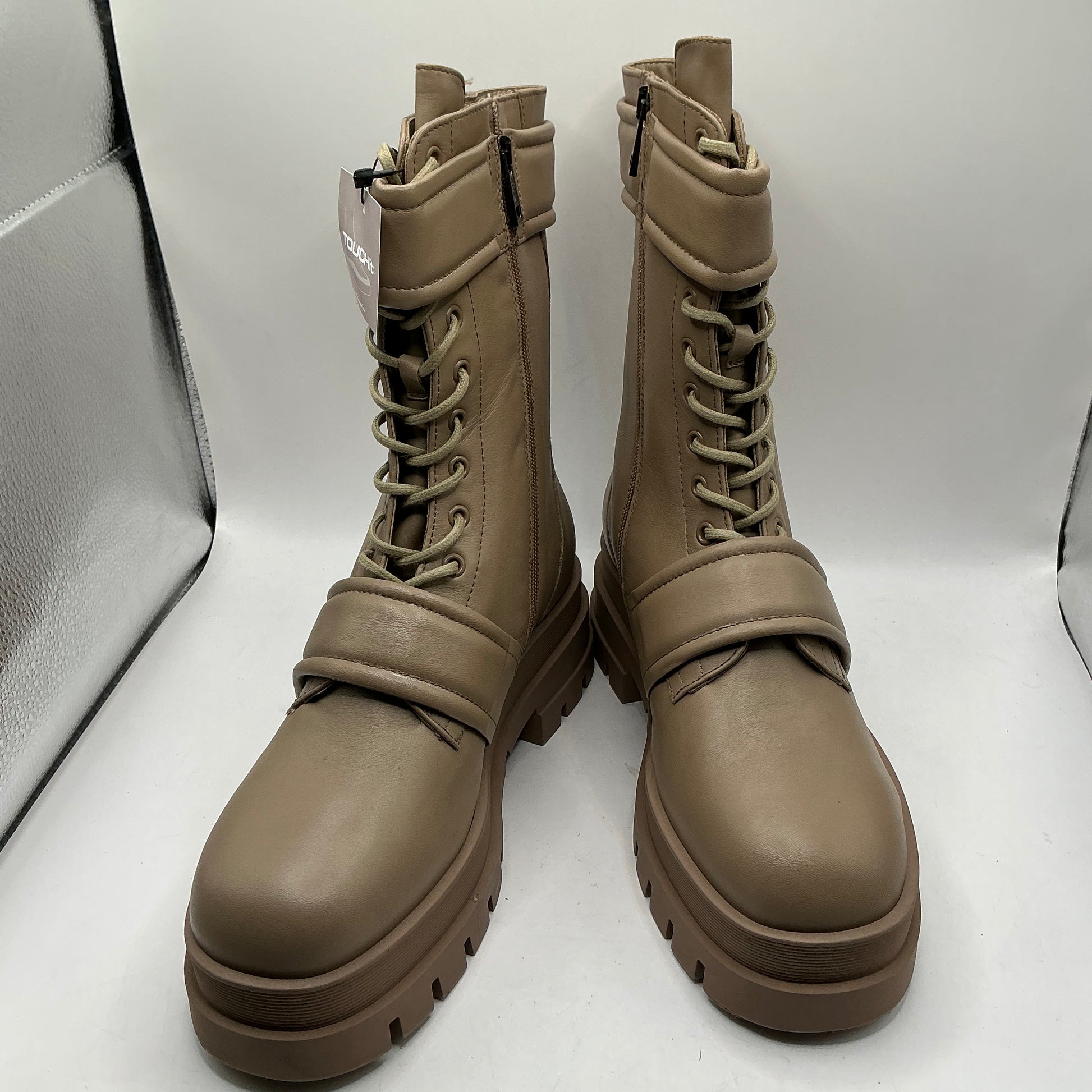 Tamaris Newd neutral coloured leather combat boots