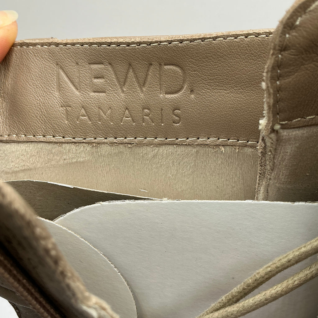 Tamaris Newd neutral coloured leather combat boots