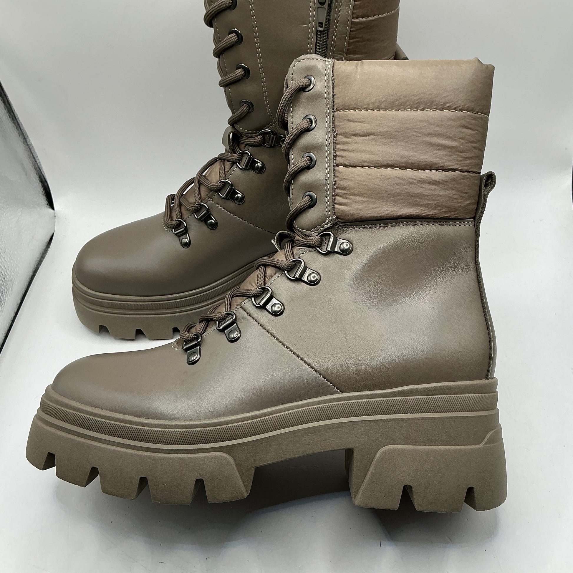 Tamaris sage leather chunky walking style boots