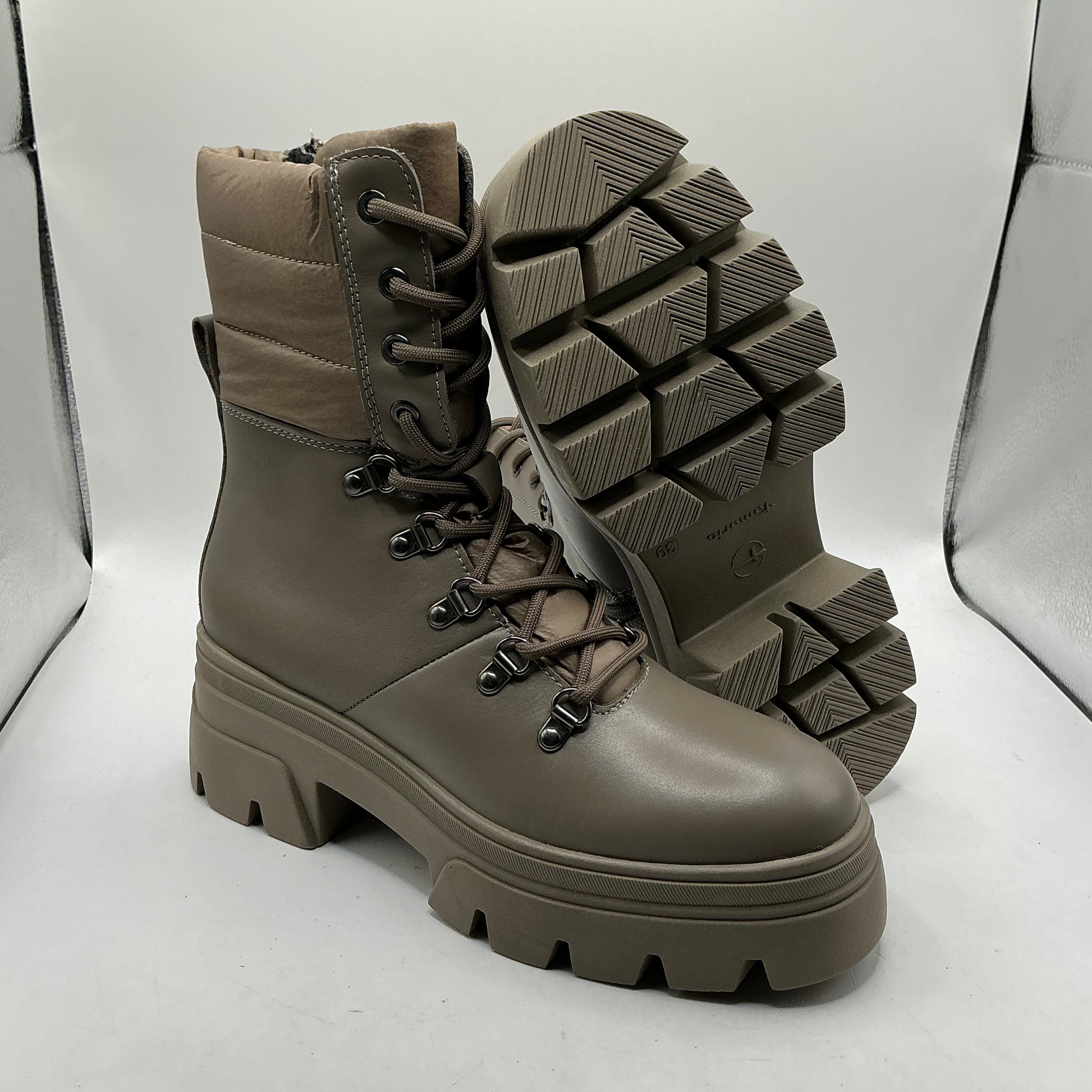 Tamaris sage leather chunky walking style boots
