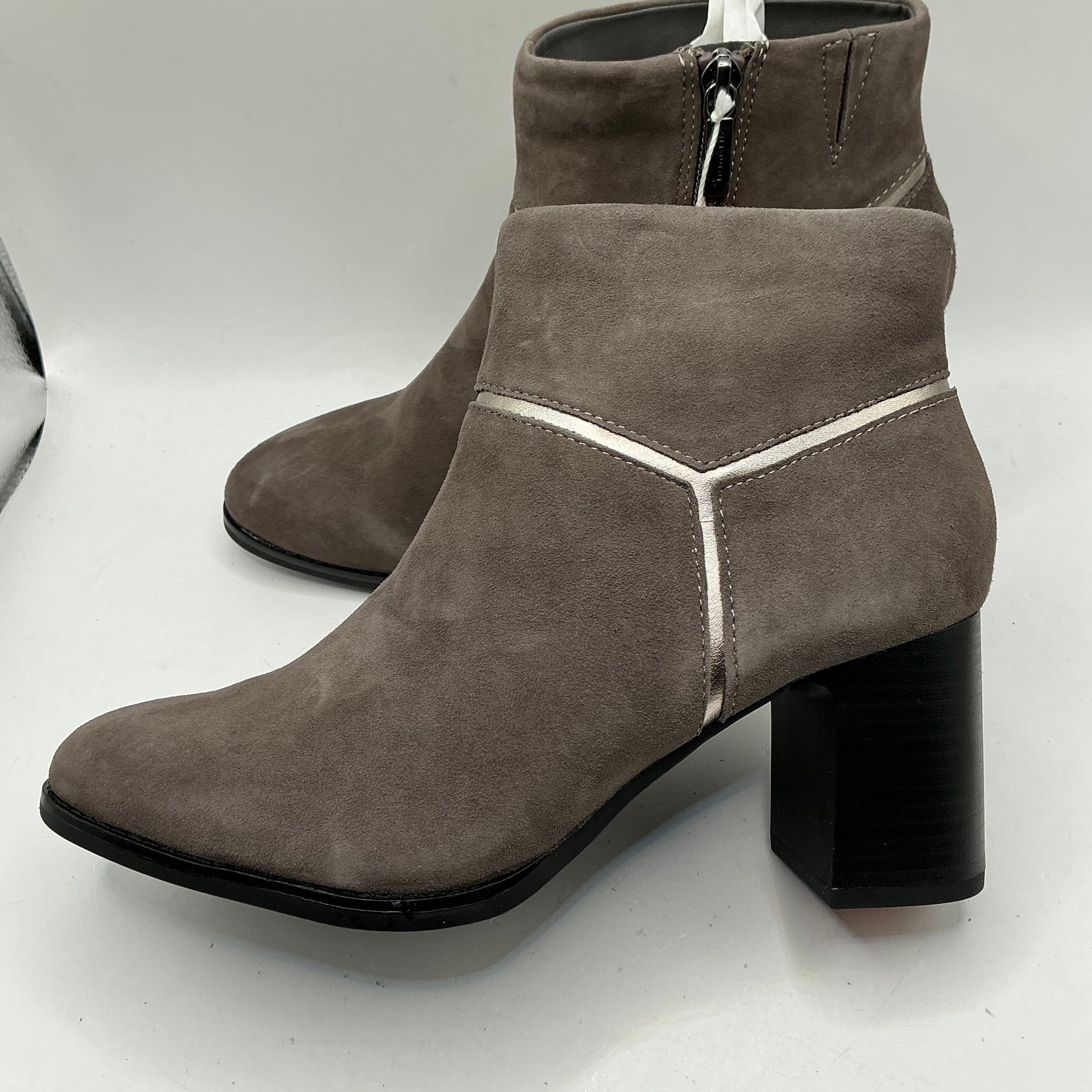 Tamaris comfort Anthracite mid heel suede ankle boots