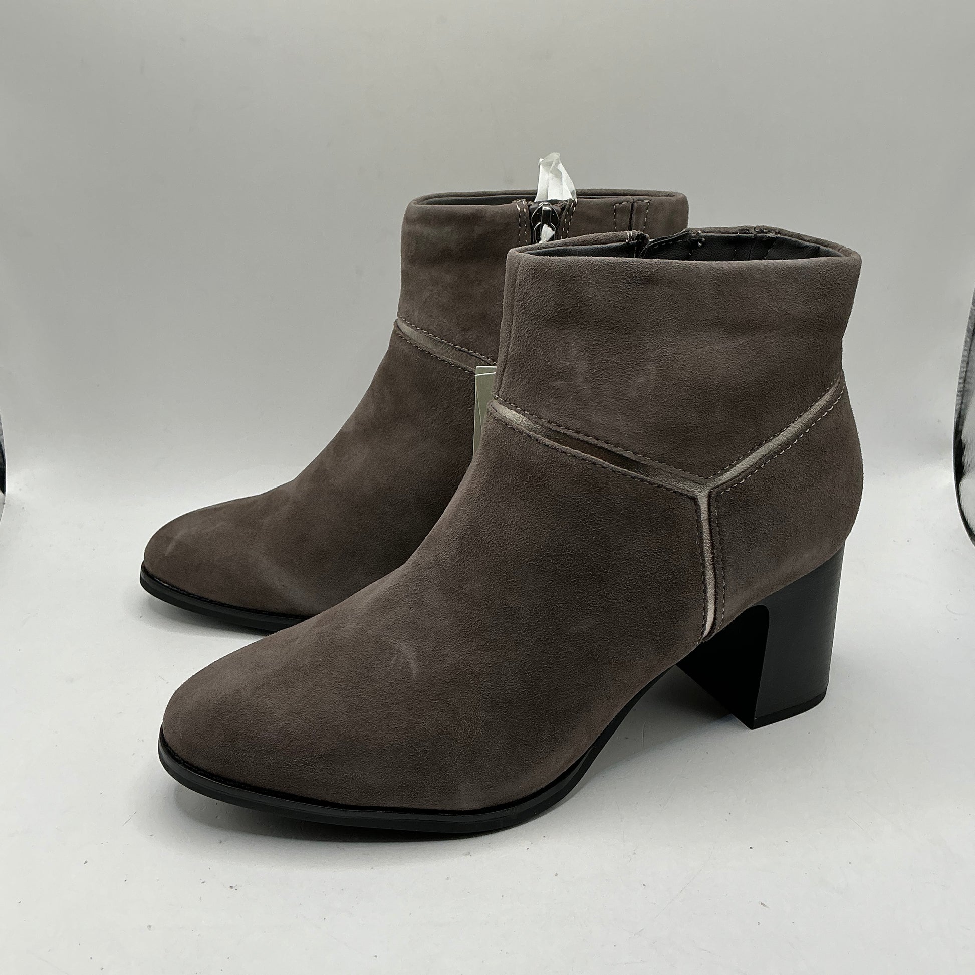 Tamaris comfort Anthracite mid heel suede ankle boots