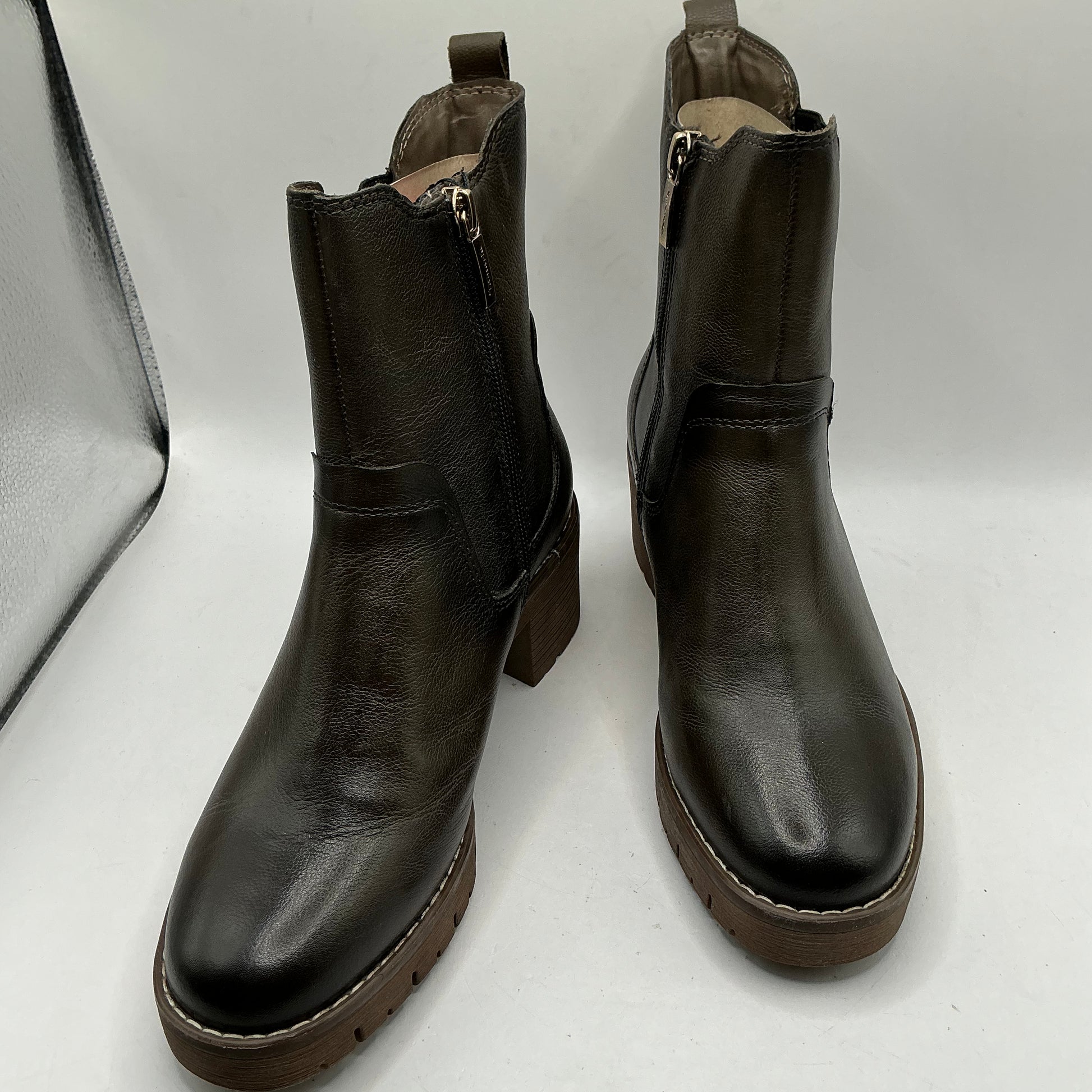 Tamaris comfort Khaki leather Chelsea boots