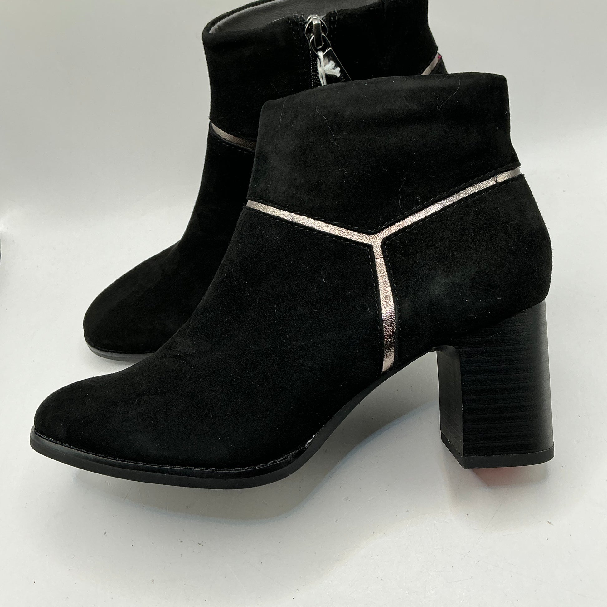 Tamaris comfort Anthracite mid heel suede ankle boots