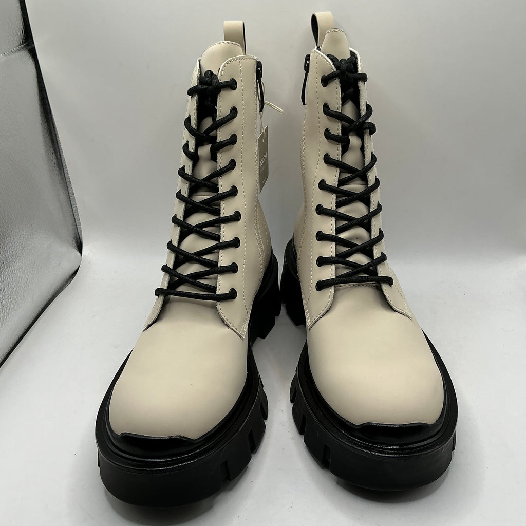 Tamaris faux leather chunky ivory boots
