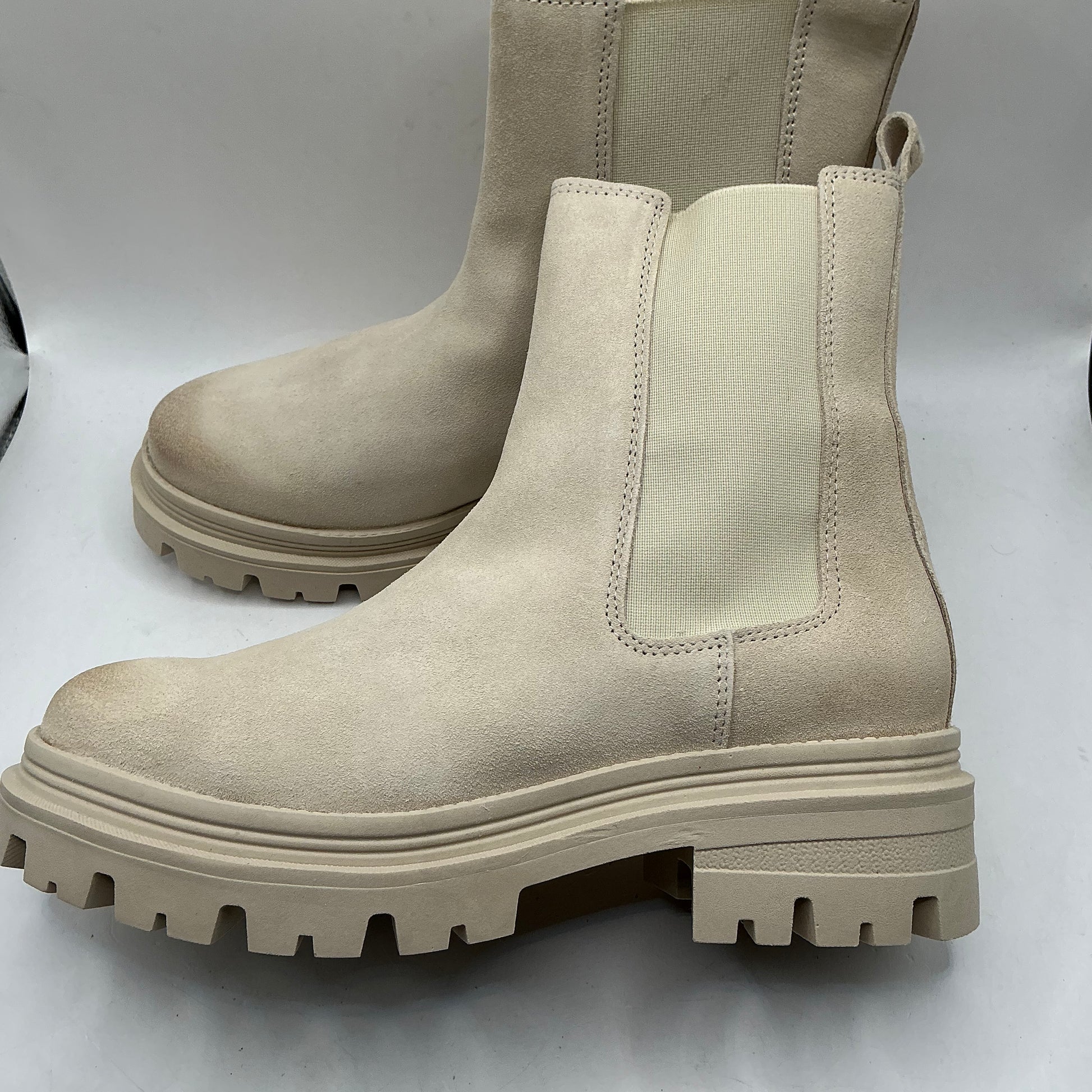 Tamaris ‘antelope’ chunky suede ankle boots