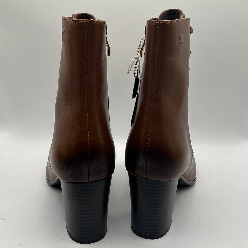 Caprice Cognac leather ankle boots