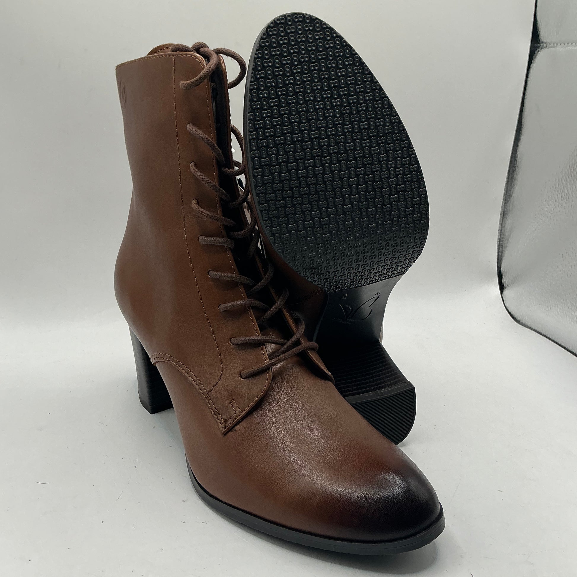 Caprice Cognac leather ankle boots