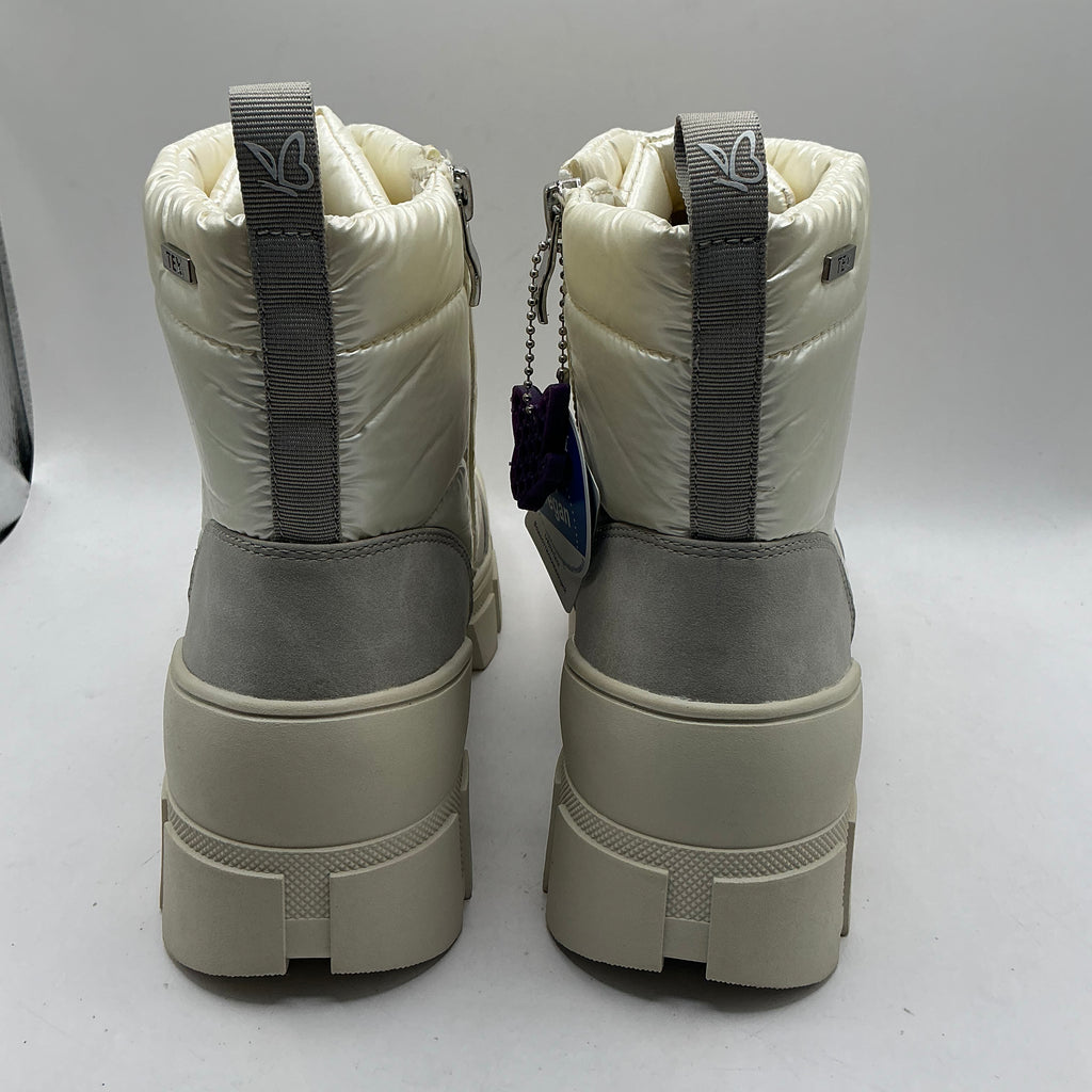 Caprice Ivory pearl chunky winter boots