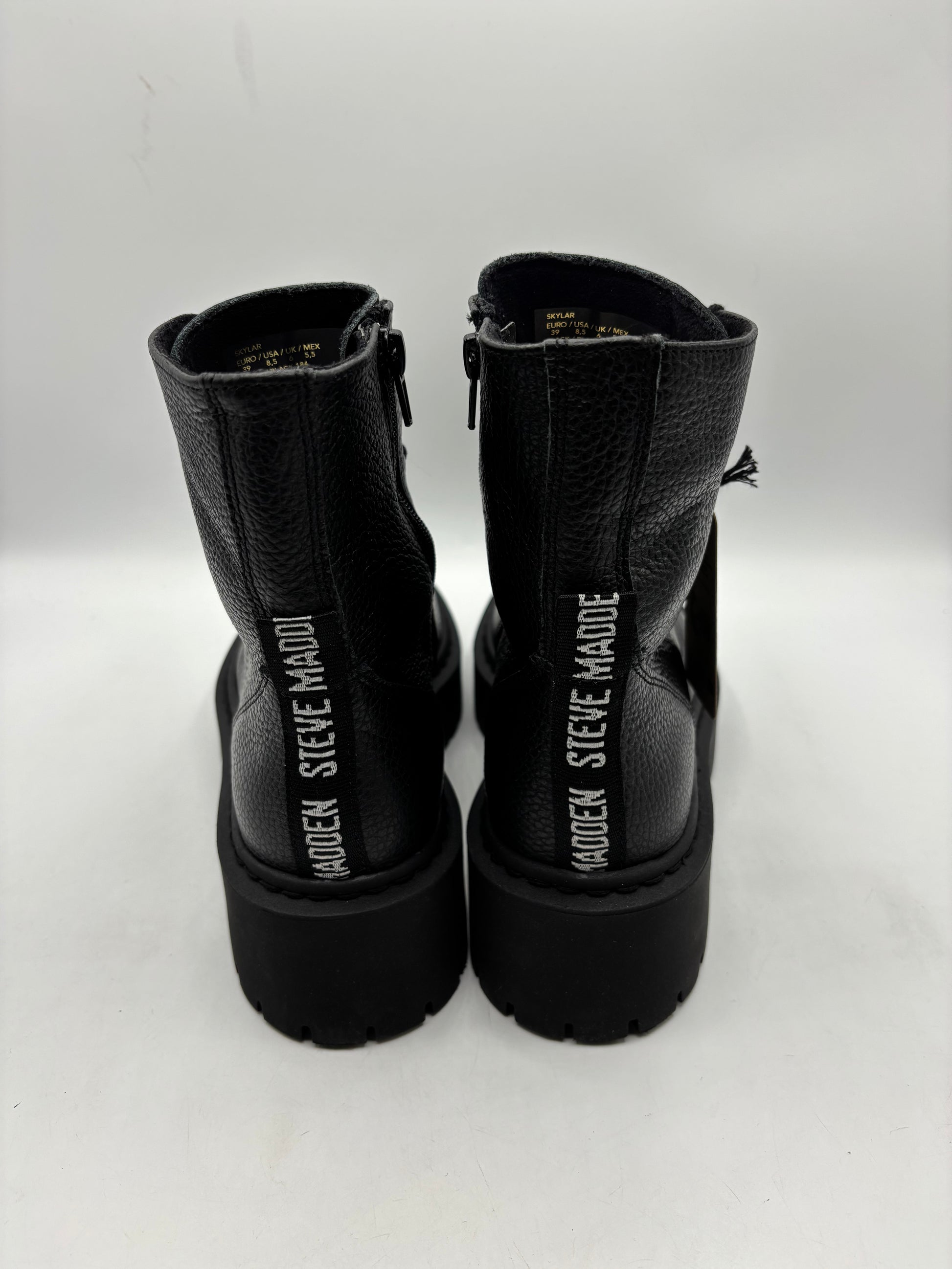 STEVE MADDEN skylar leather lace up chunky ankle boots (size 6)