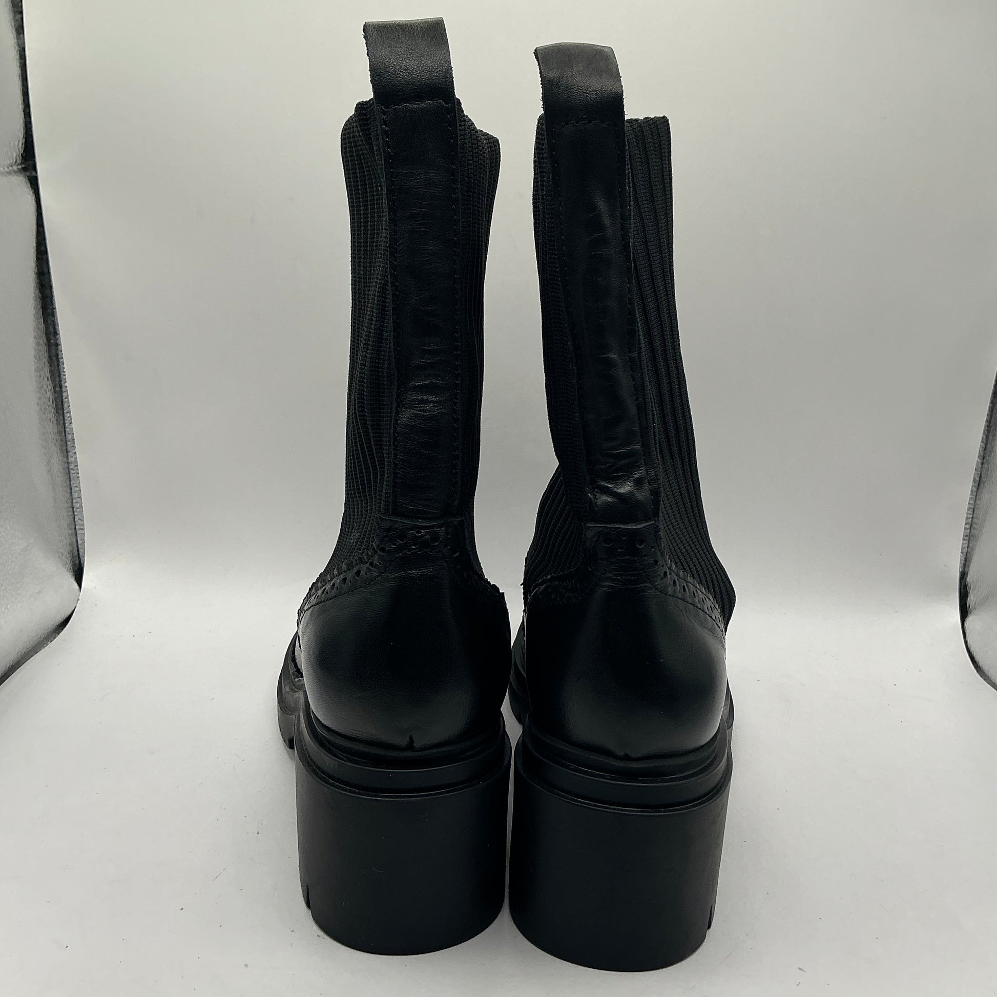 Inuovo black leather and fabric ankle boots