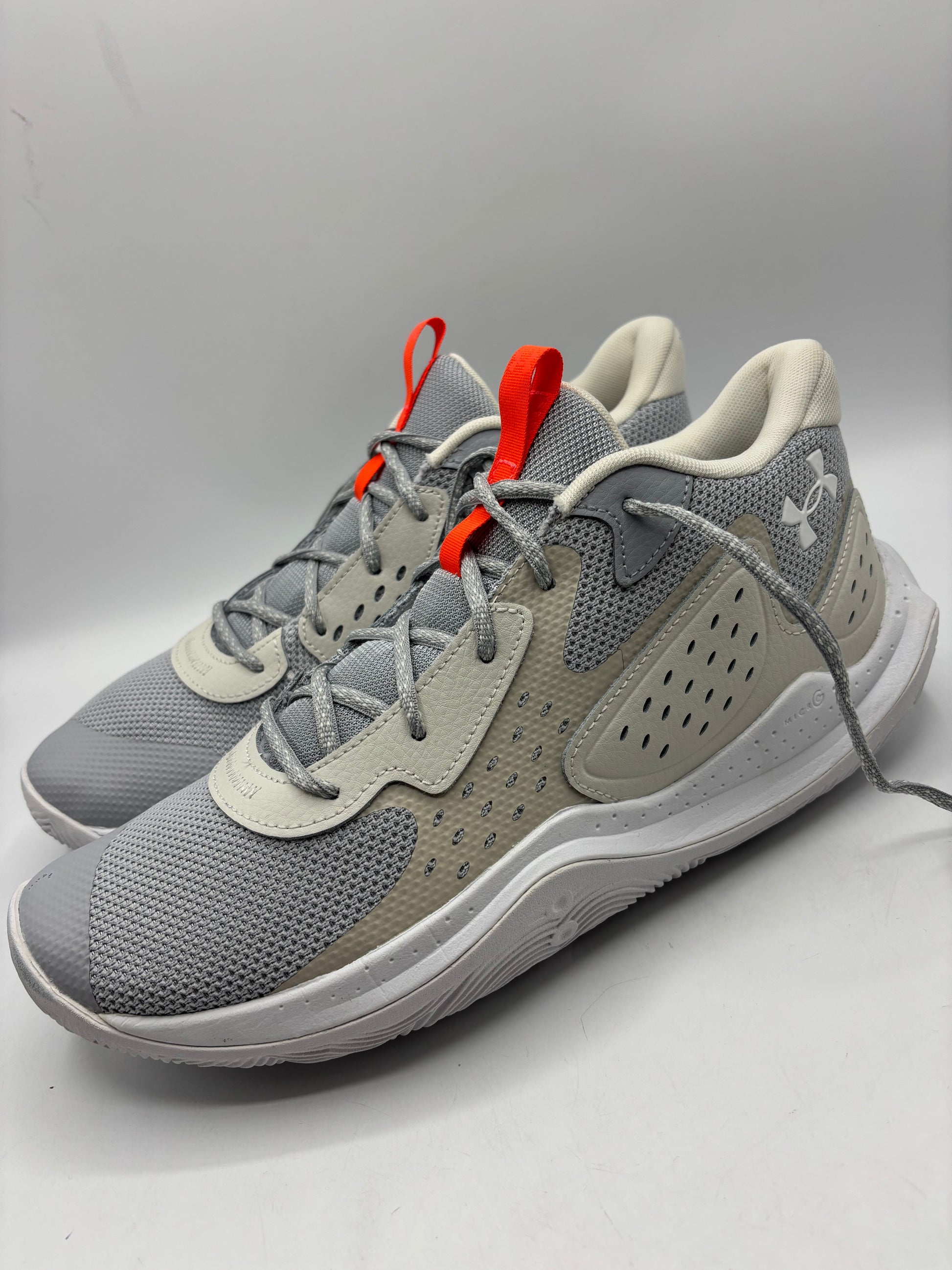 Under Armour UA Jet '23 basketball shoes (size 10)