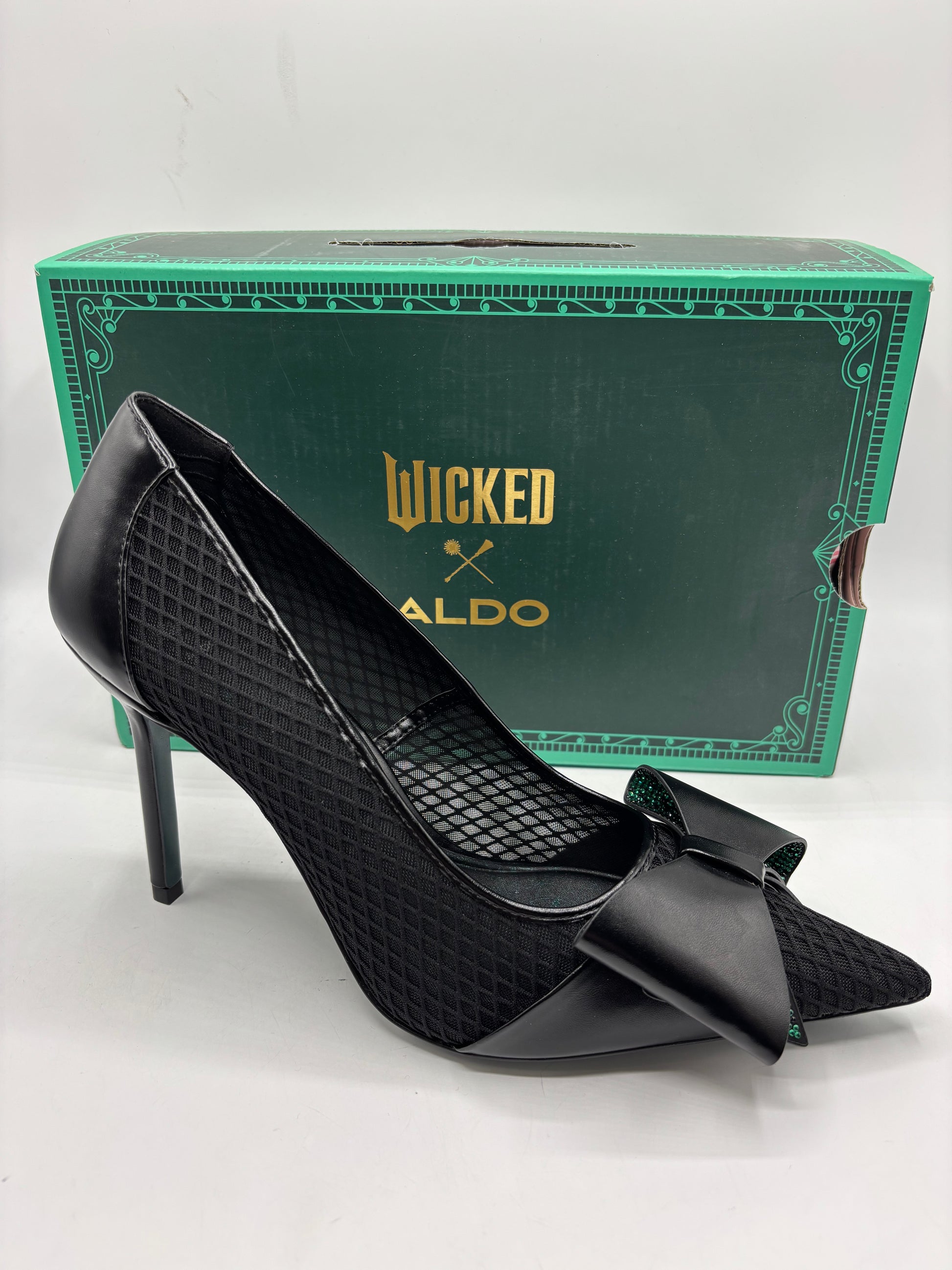 Aldo X Wicked Defygravity pumps with a bow detail ( size 6&9.5 )