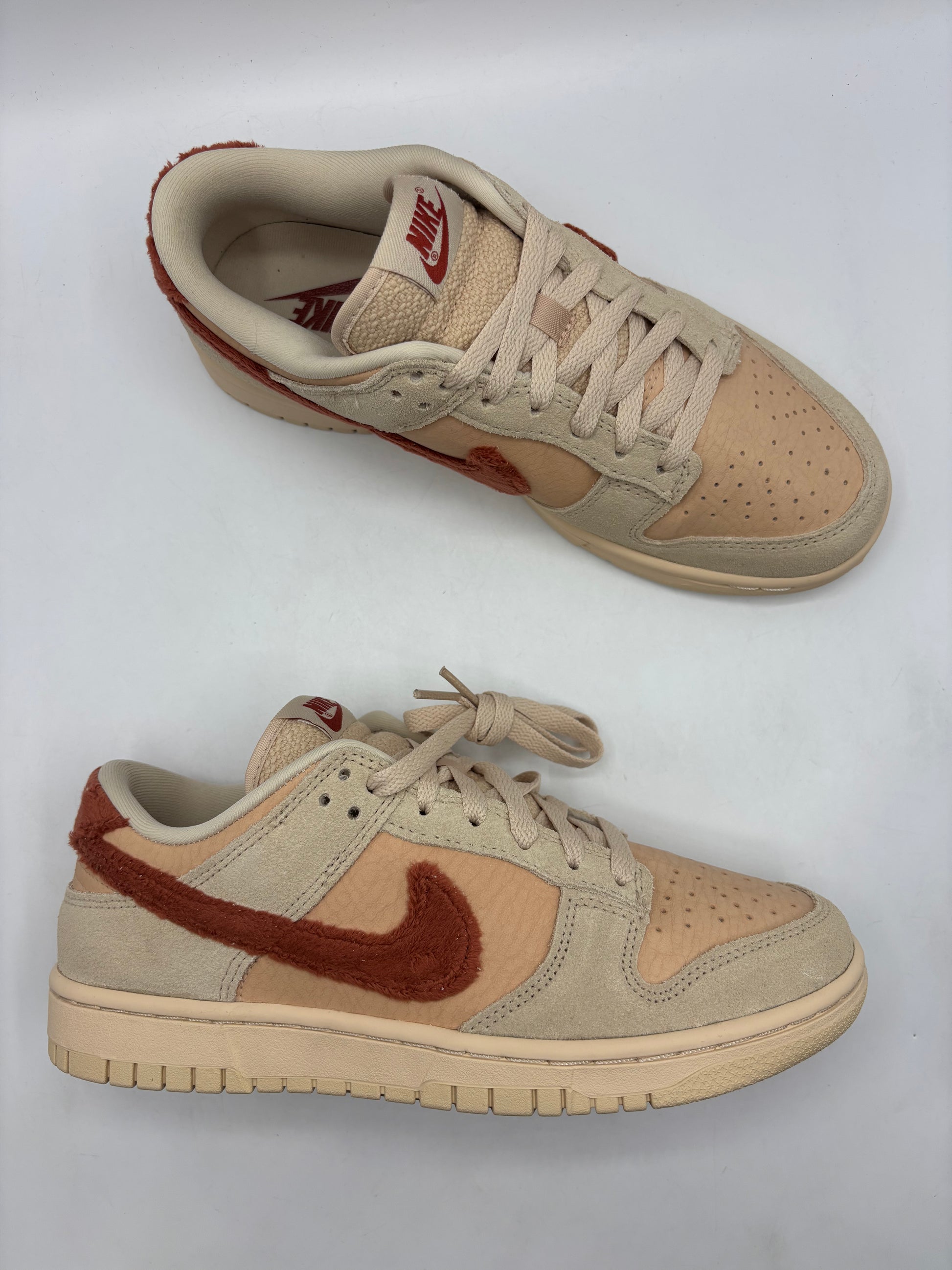 Nike Dunk Low Trainers (size 6)