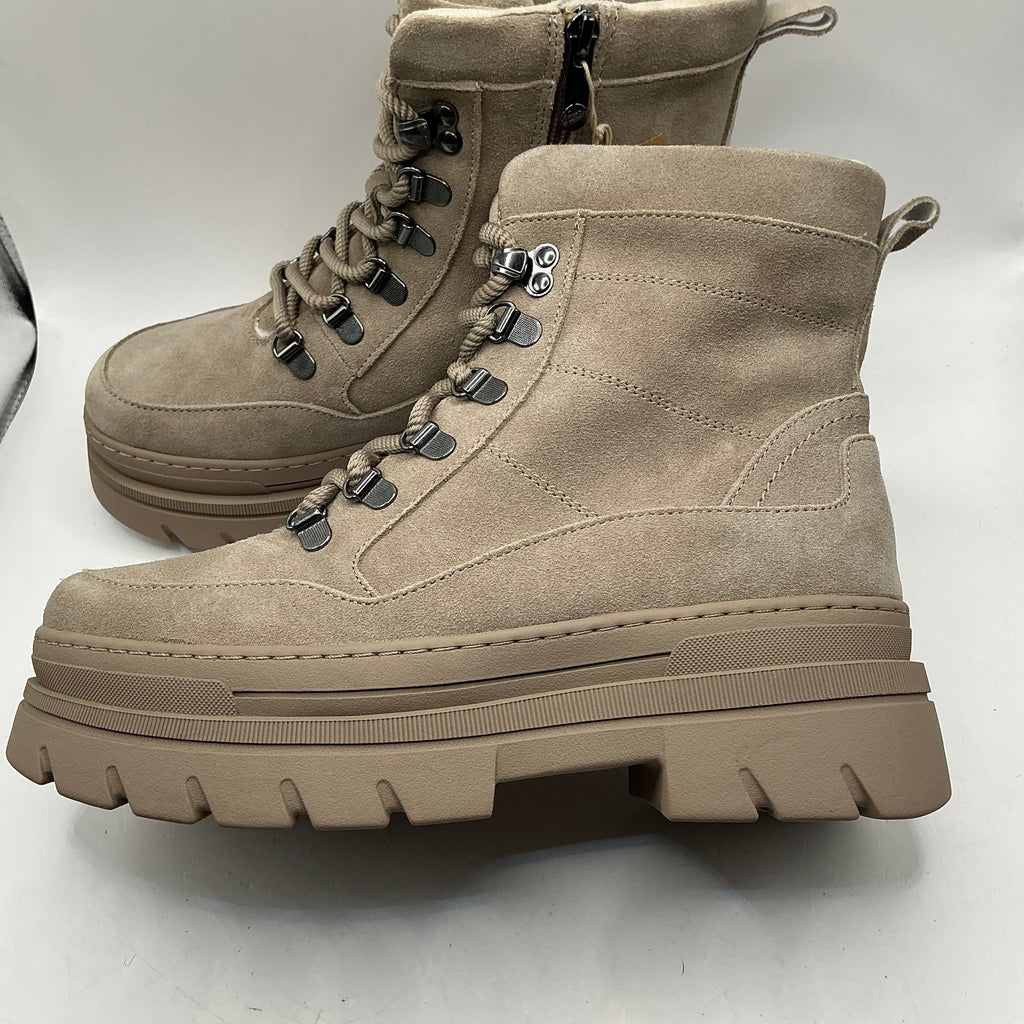 Marco Tozzi suede boots with wool lining