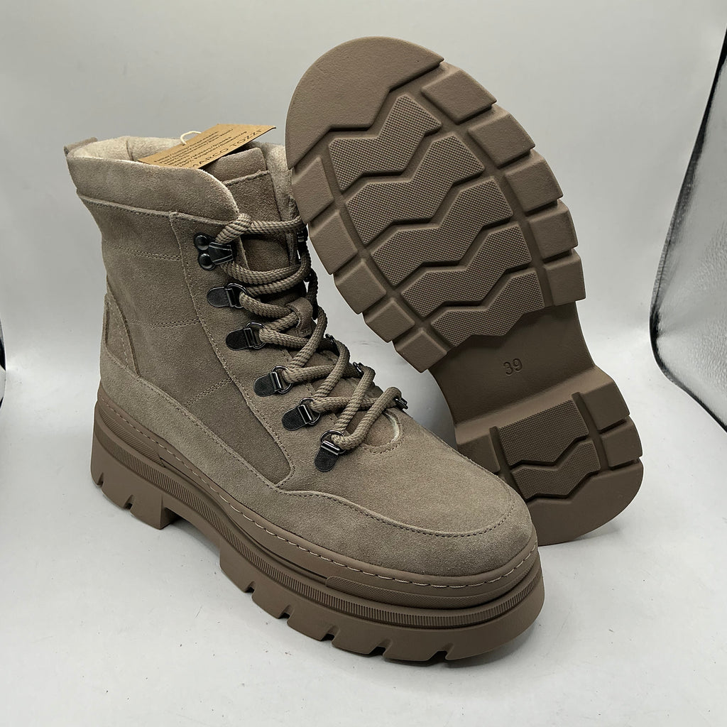 Marco Tozzi suede boots with wool lining