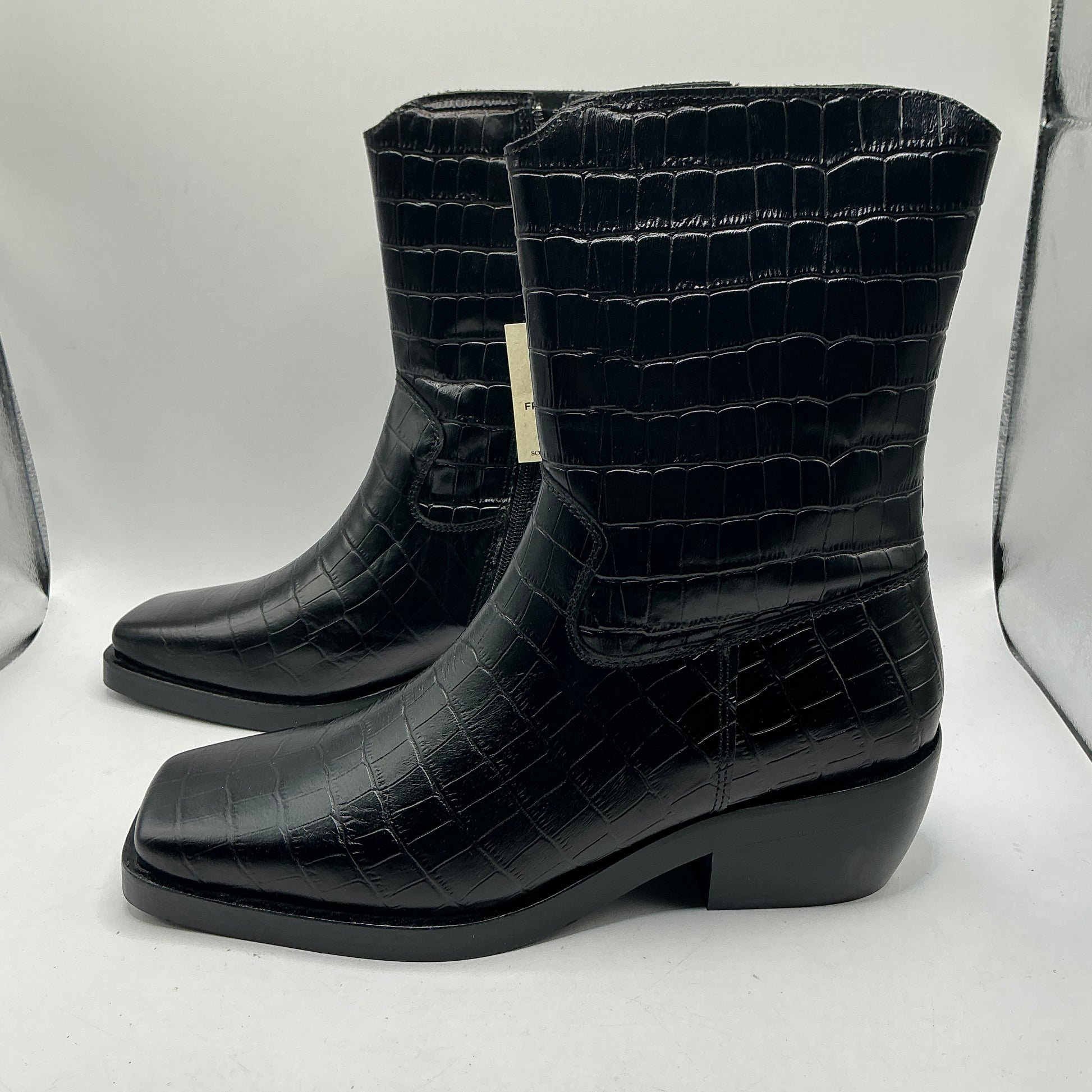 SCOTCH & SODA

Hannah, black Leather Ankle Boot