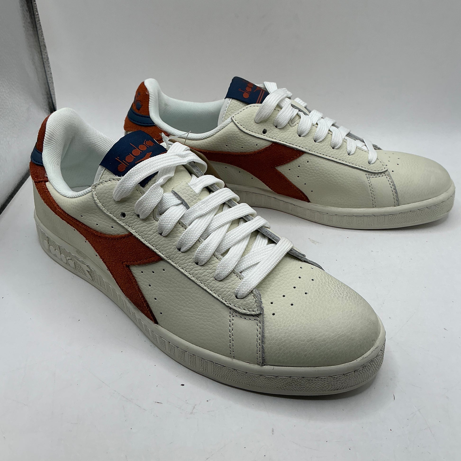 GAME L LOW WAXED SUEDE POP