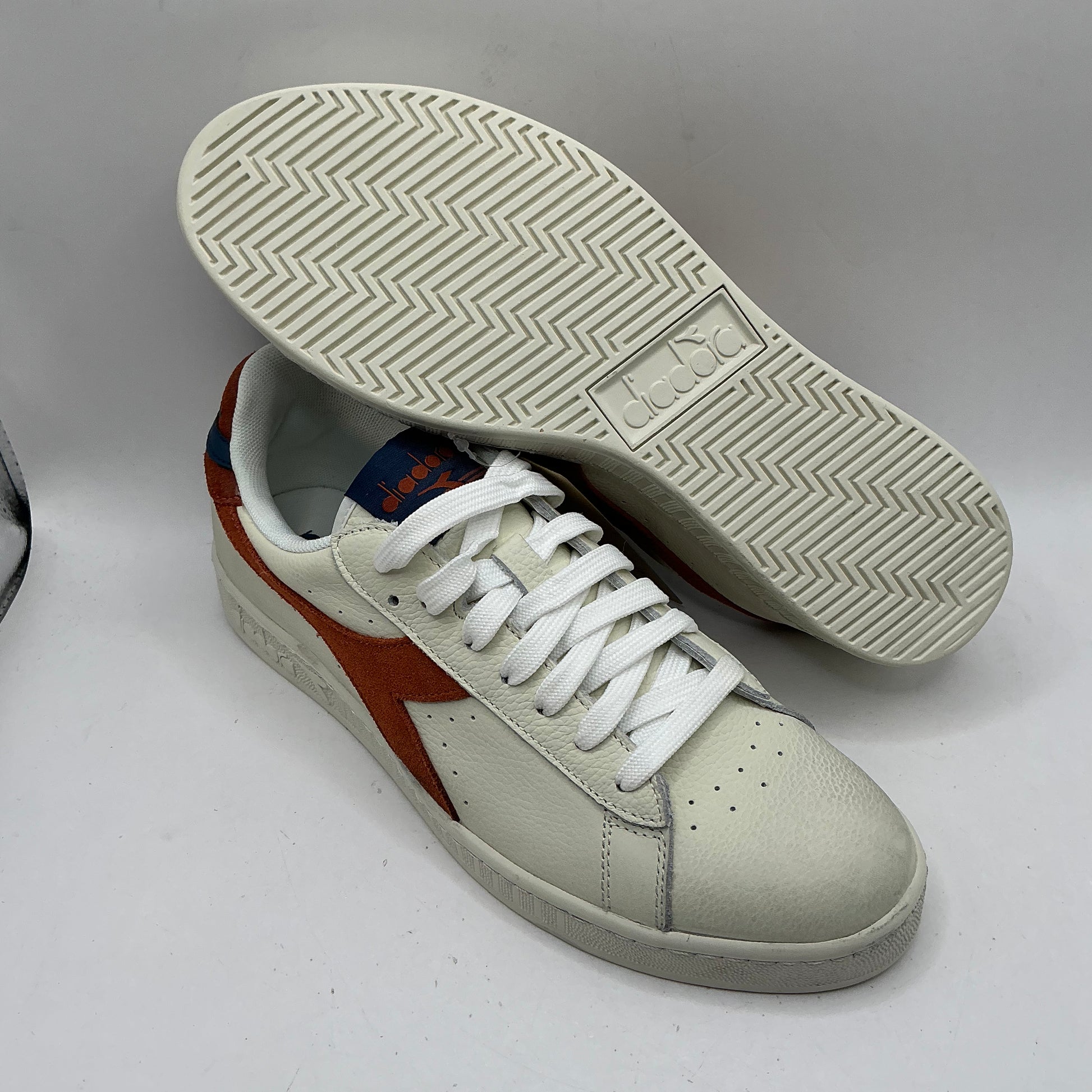 GAME L LOW WAXED SUEDE POP