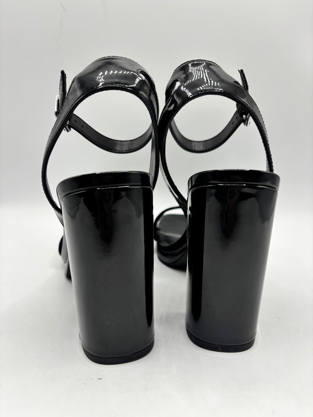 STEVE MADDEN black patent, block high heel, square toe heels, size 7