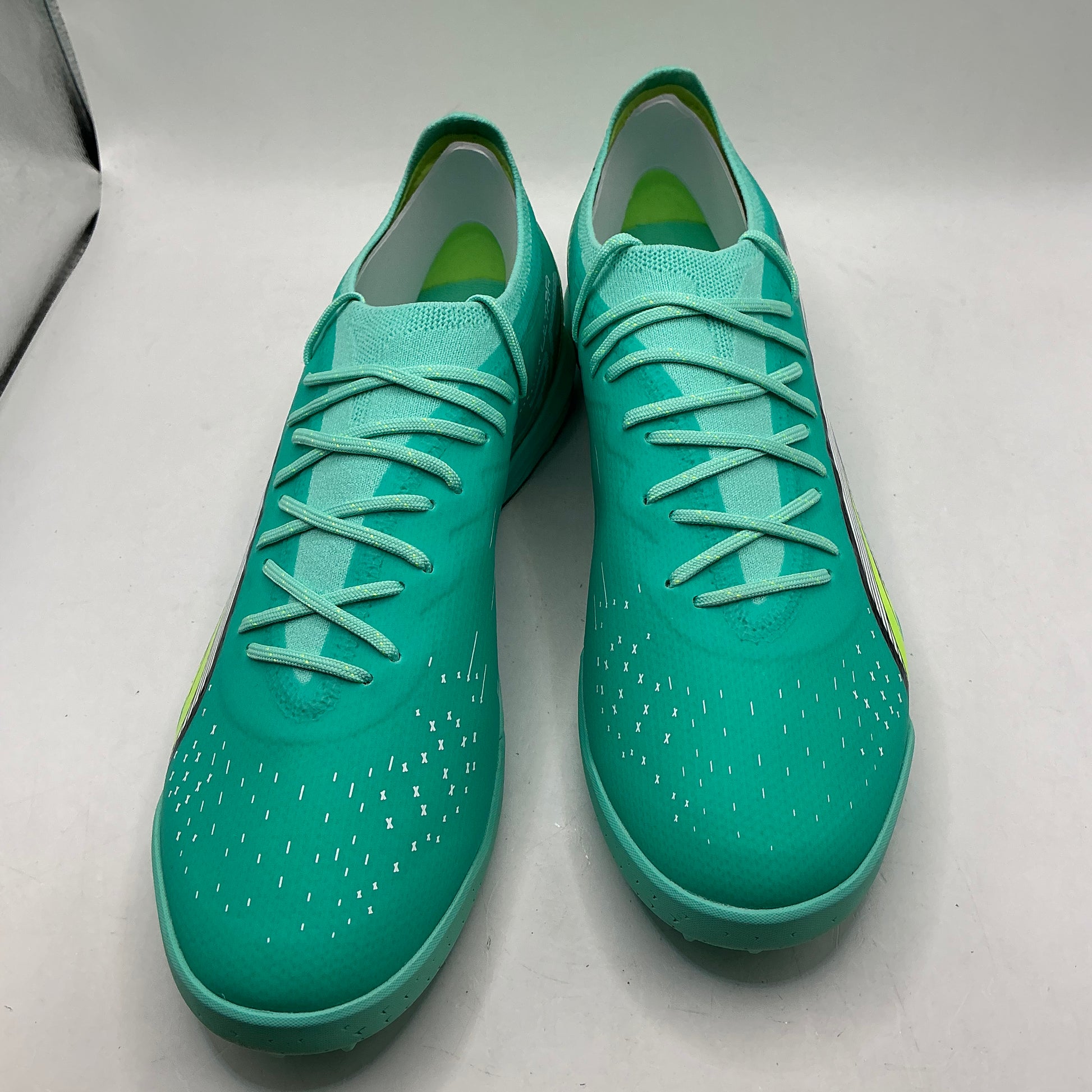 Puma Ultra Ultimate Cage Astro Turf Football boots