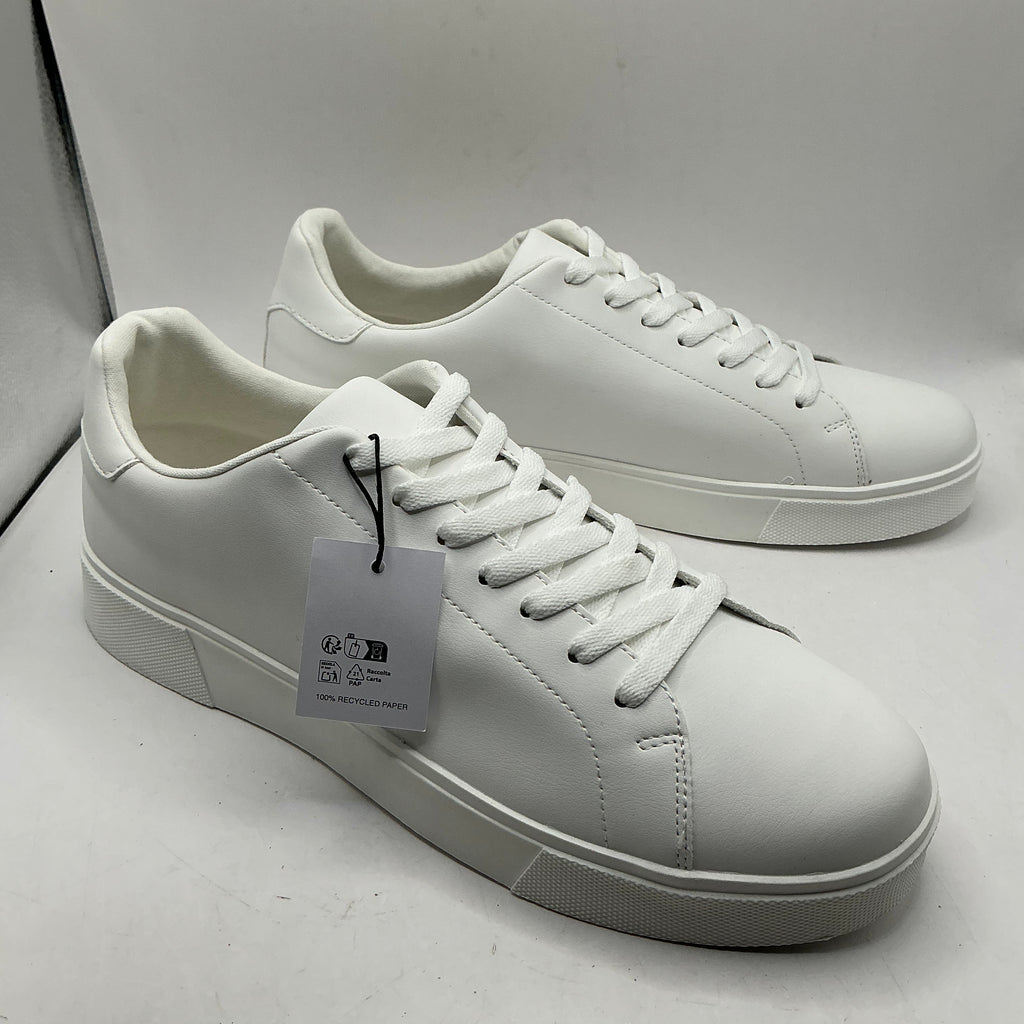 Pier One men’s white shoes