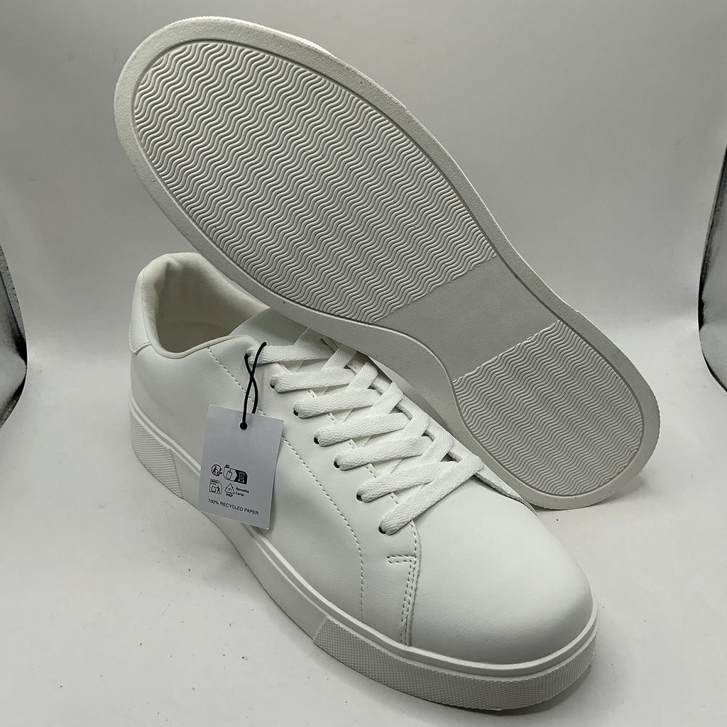 Pier One men’s white shoes