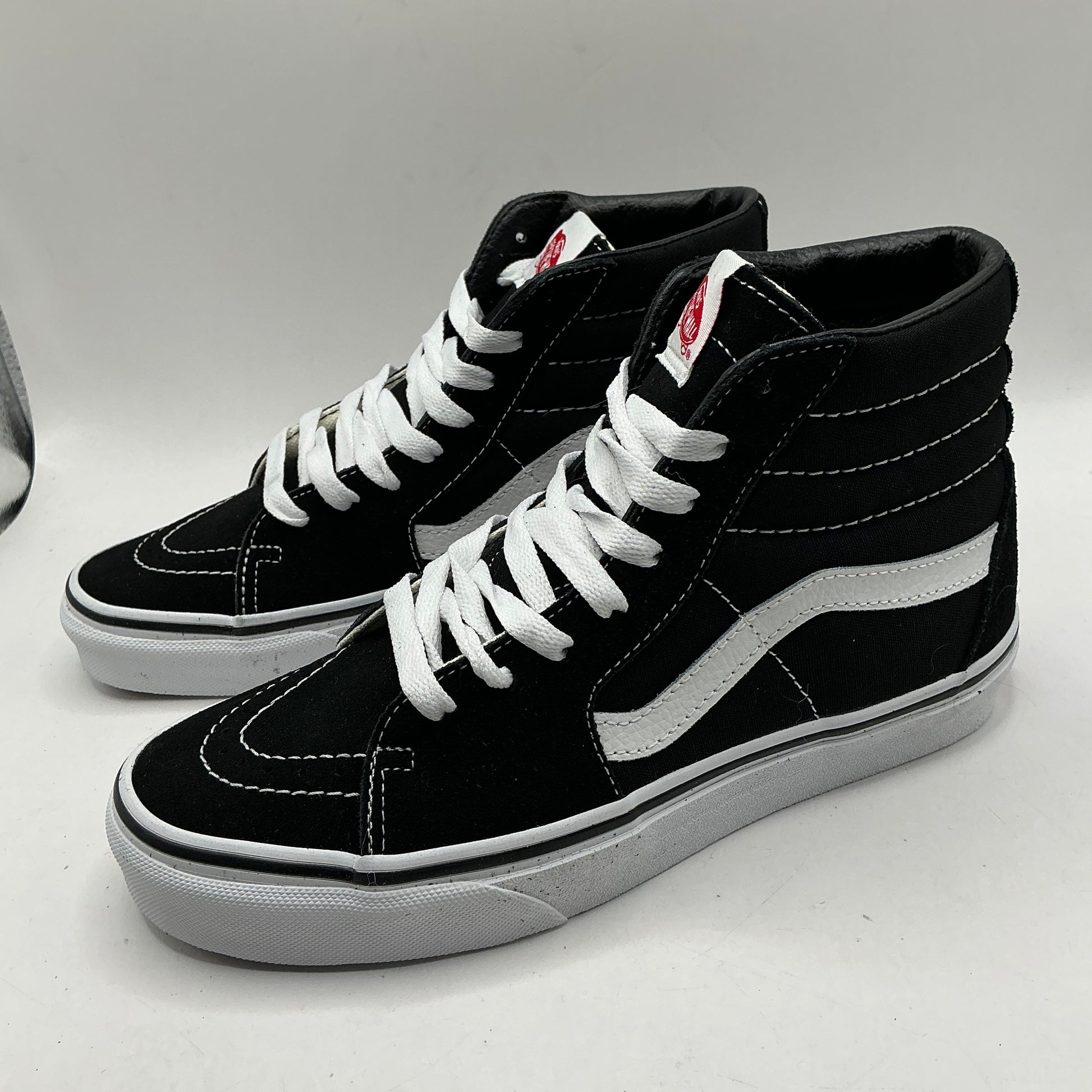 Vans
Sk8-Hi in Black & White