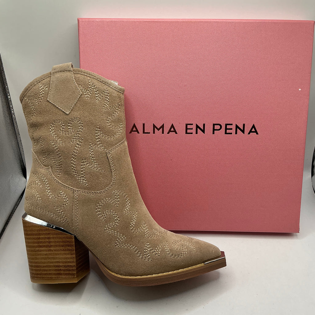 Alma en Pena
Cowboy/biker ankle boot - light brown