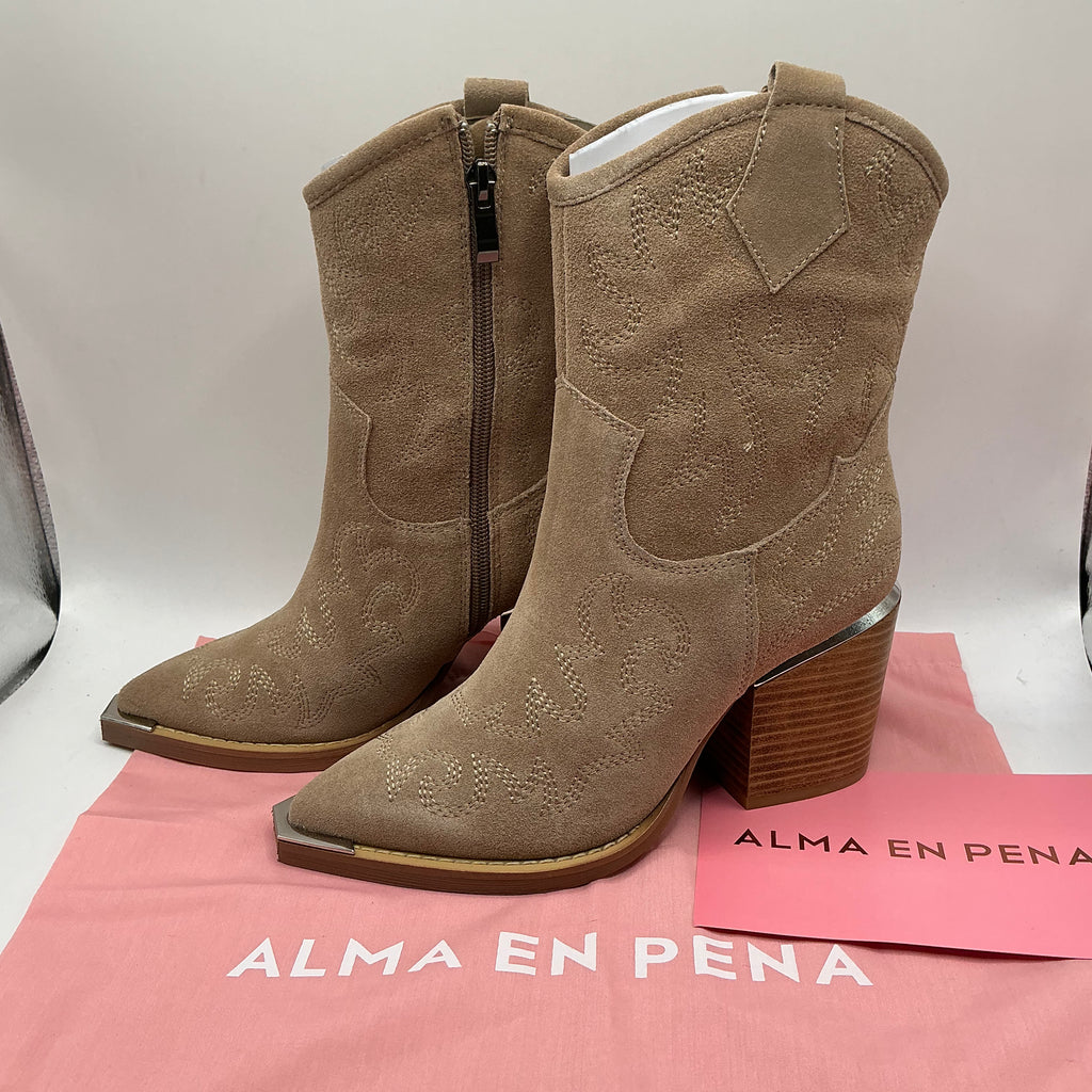 Alma en Pena
Cowboy/biker ankle boot - light brown