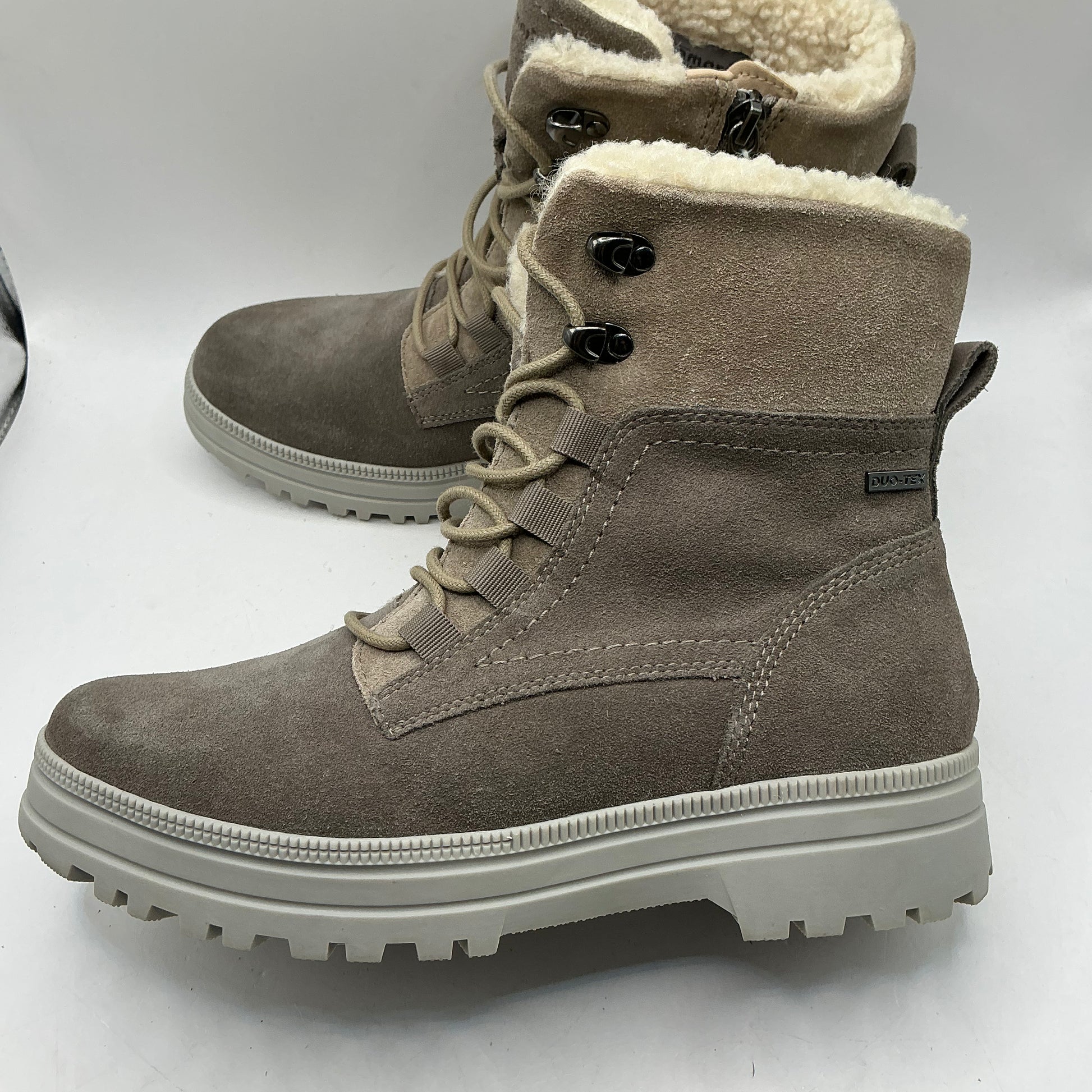 Tamaris comfort, two tone suede boots with woolly lining