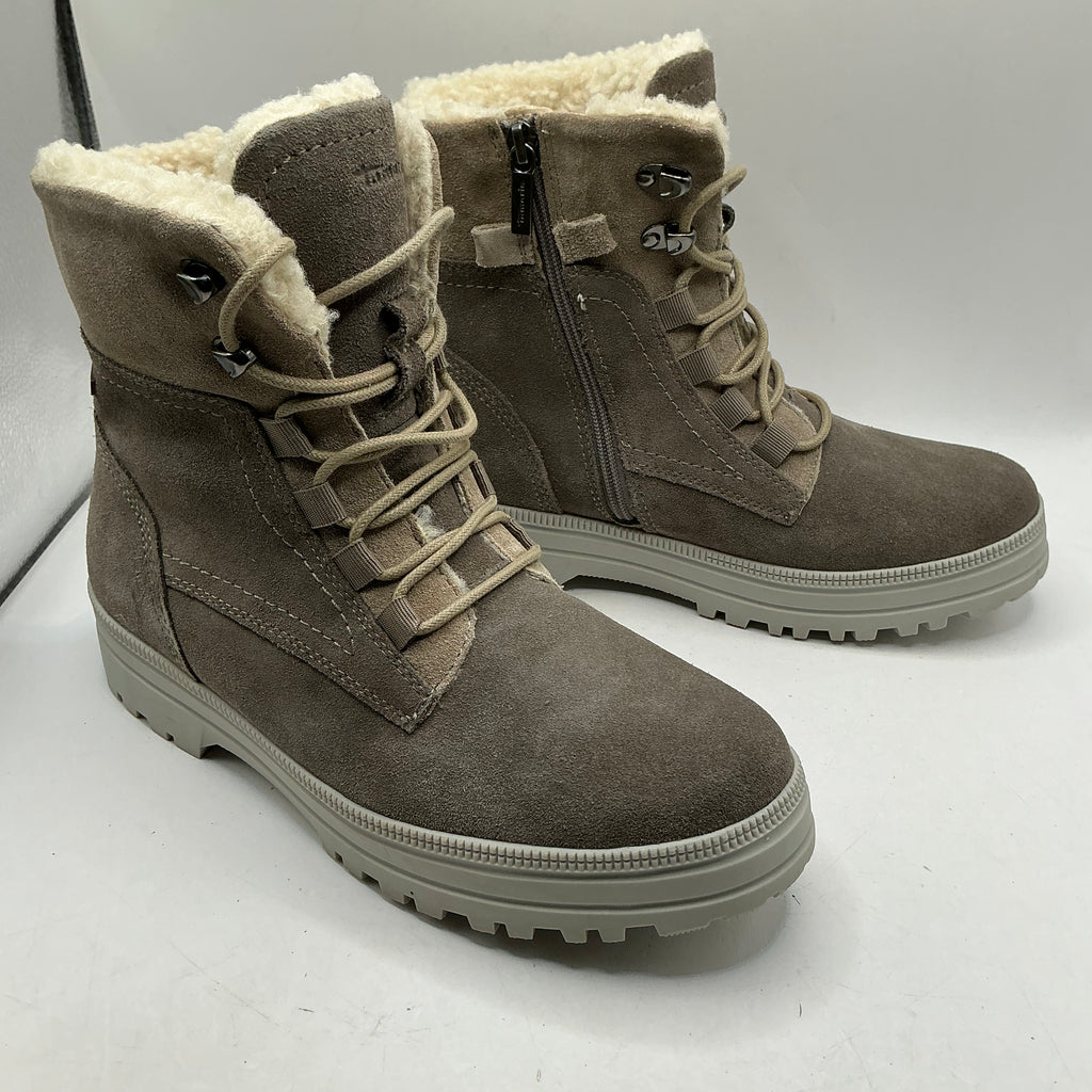 Tamaris comfort, two tone suede boots with woolly lining