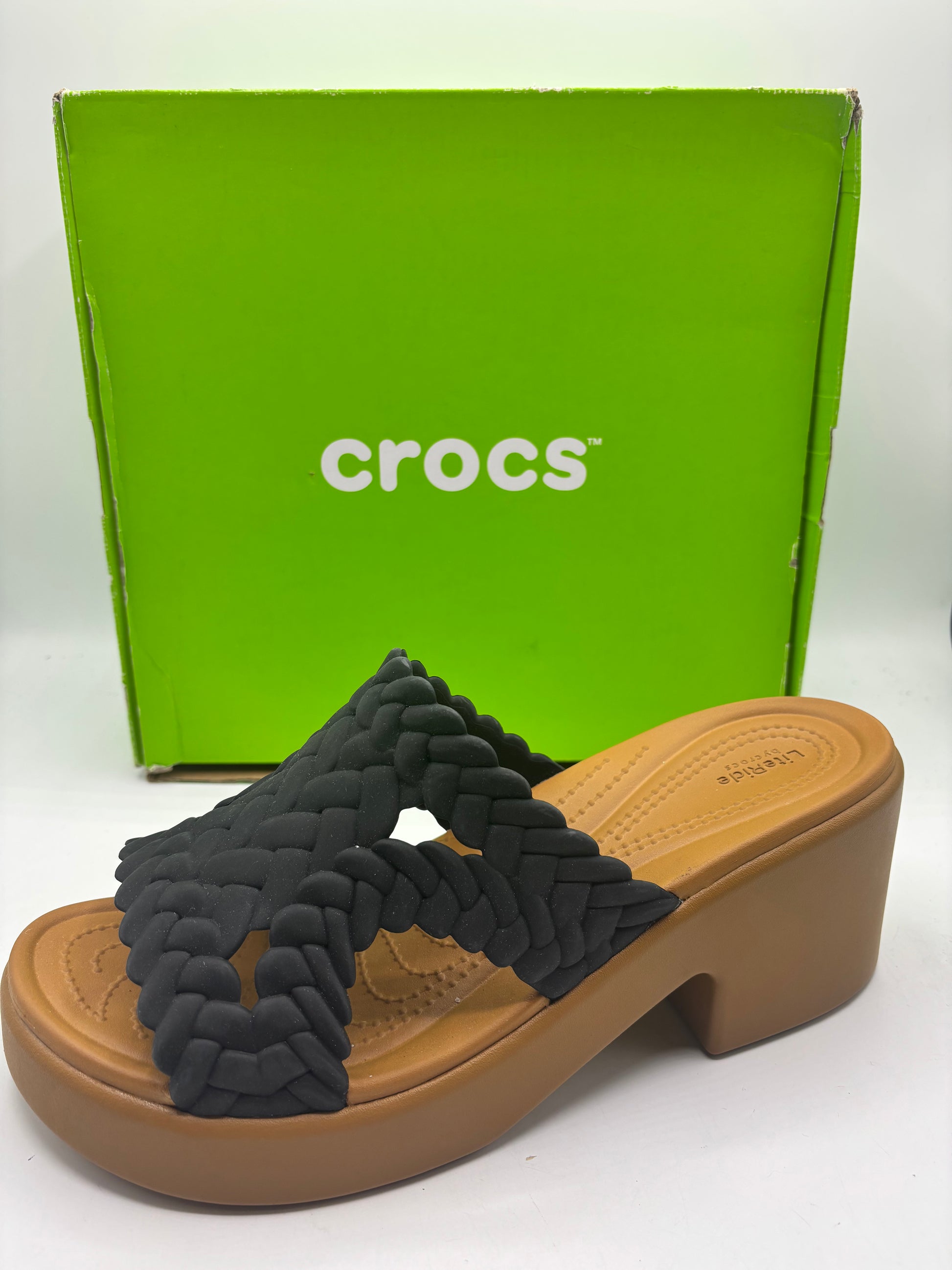 Womens Crocs Brooklyn Woven Slide Heel sandals in black (size 9)