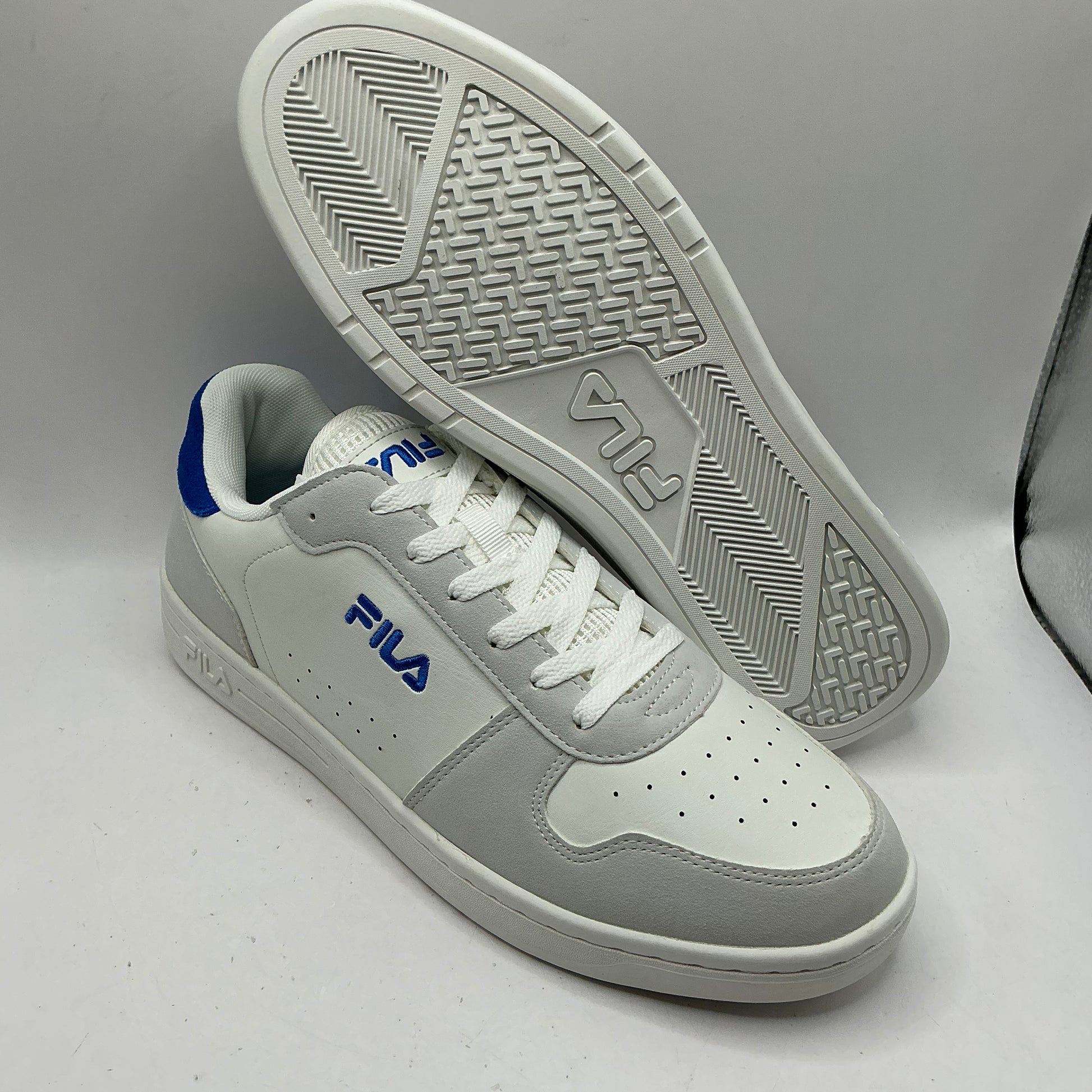 Fila, Netforce II X CRT trainers