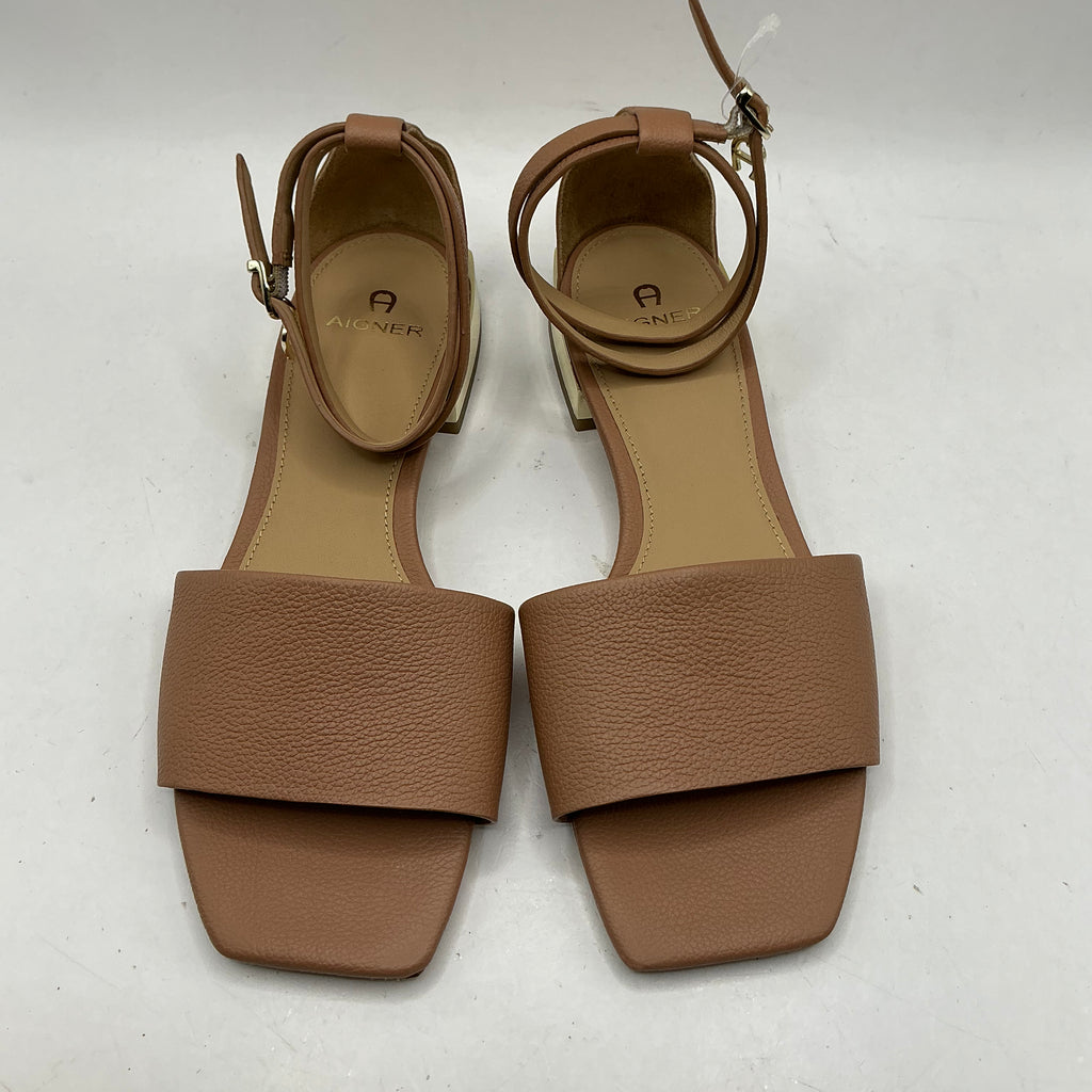 Aigner, low heeled leather sandals with ankle strap