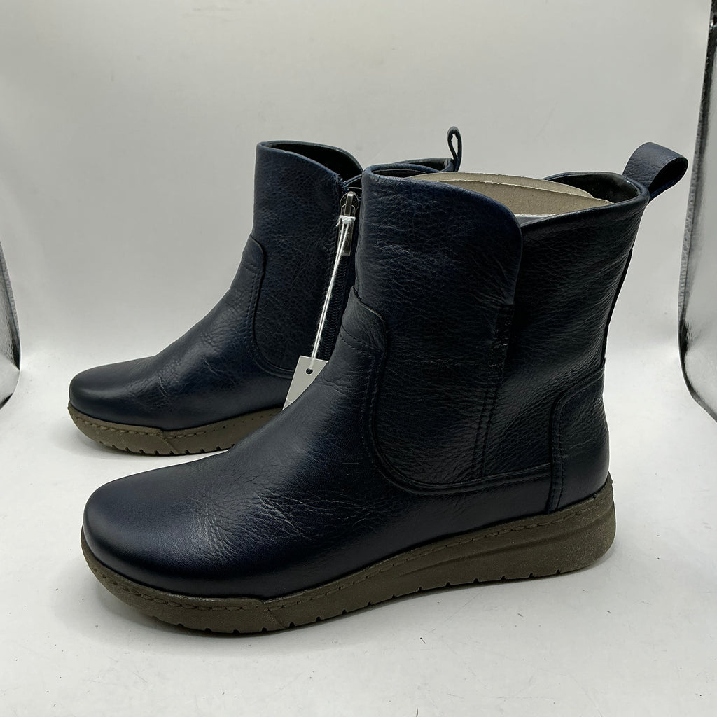 Ara, Dakota, soft navy leather ankle boots with warm wool lining