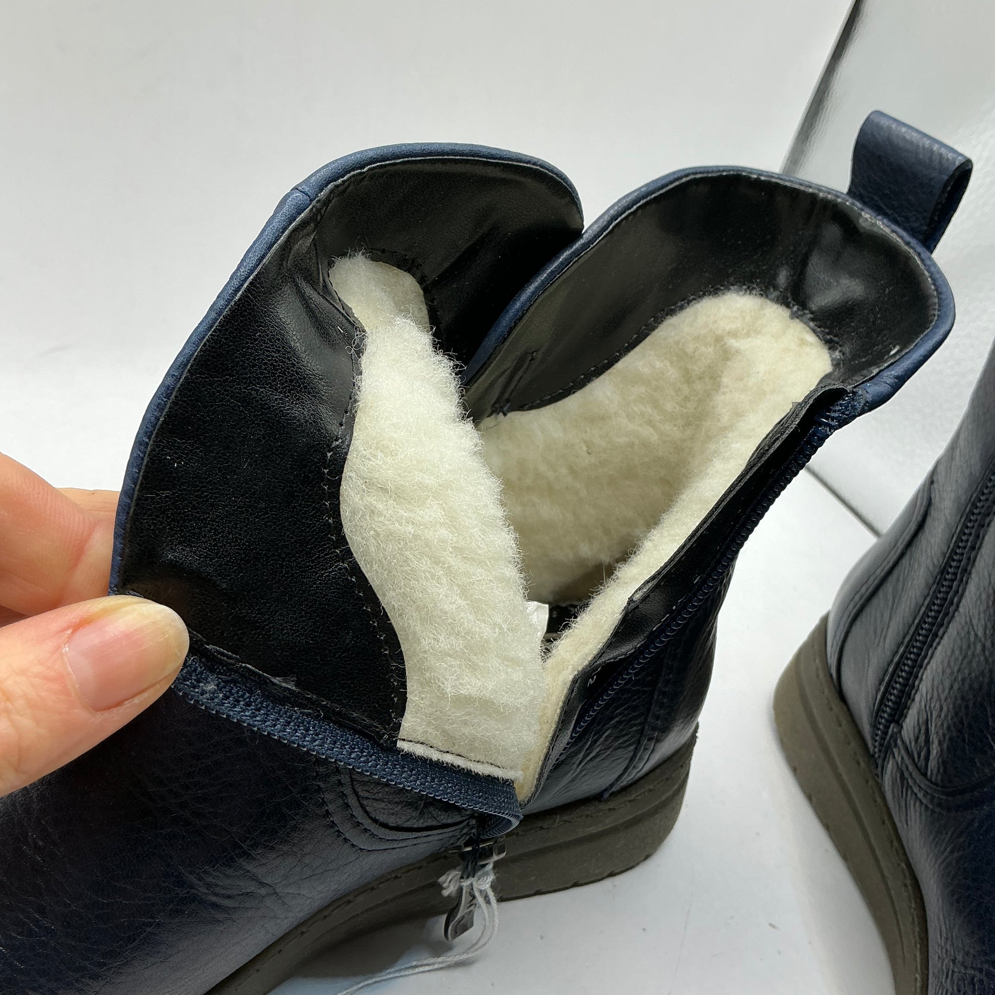 Ara, Dakota, soft navy leather ankle boots with warm wool lining