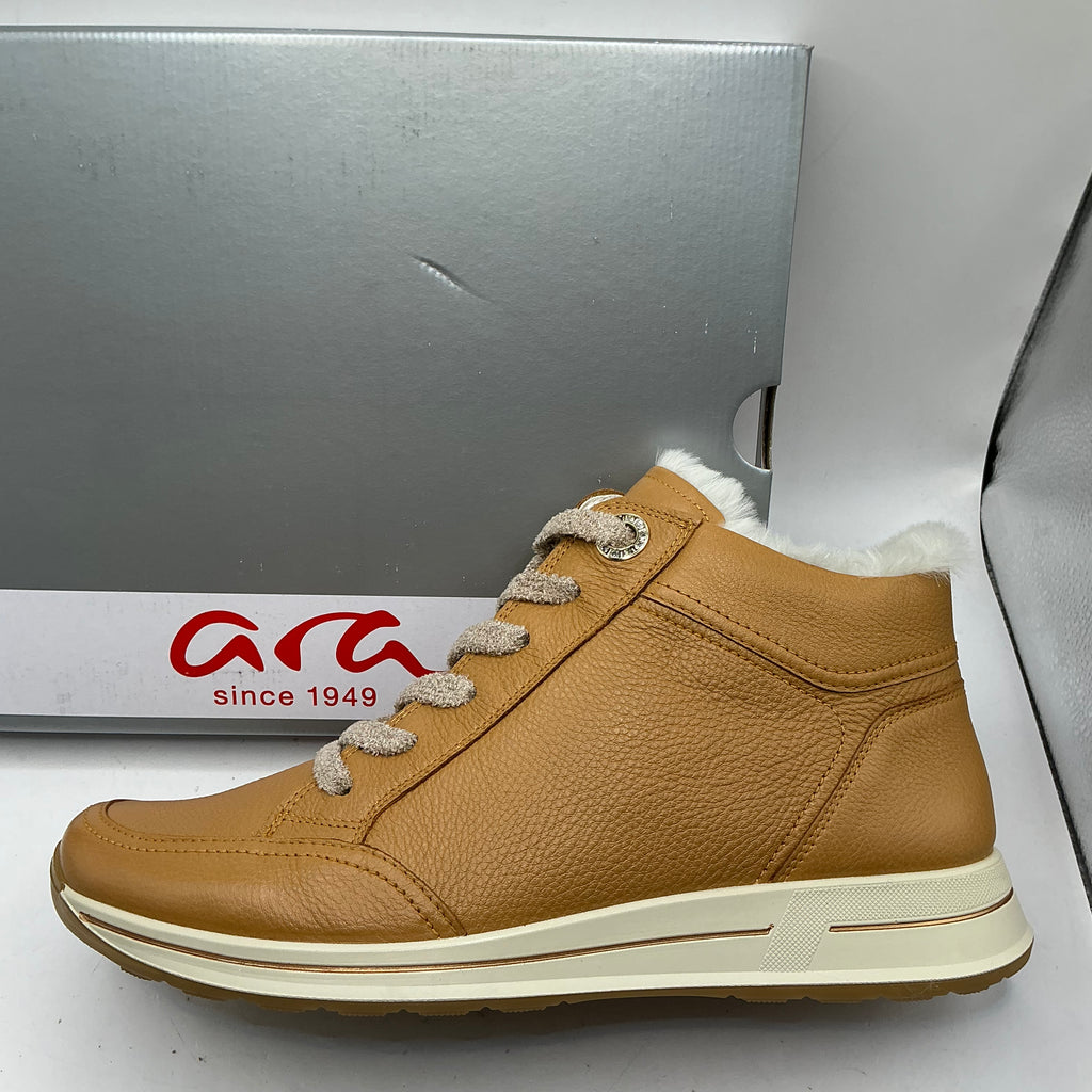 Ara, Osaka 2, caramel leather ankle boots with wool lining