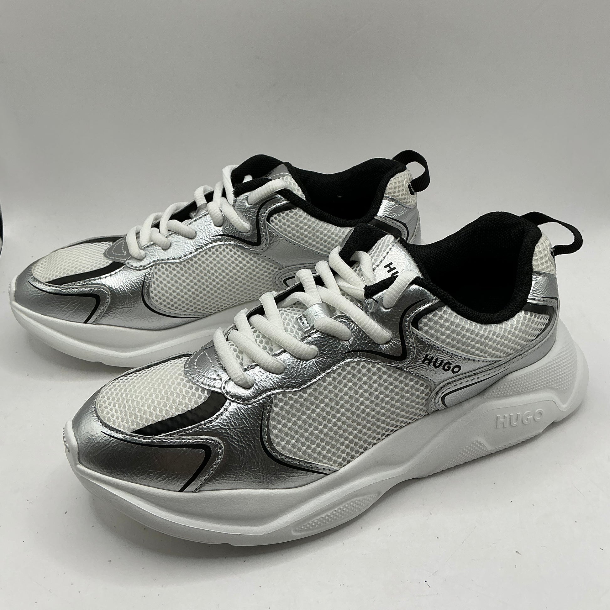 Hugo, Leon Tennis trainers