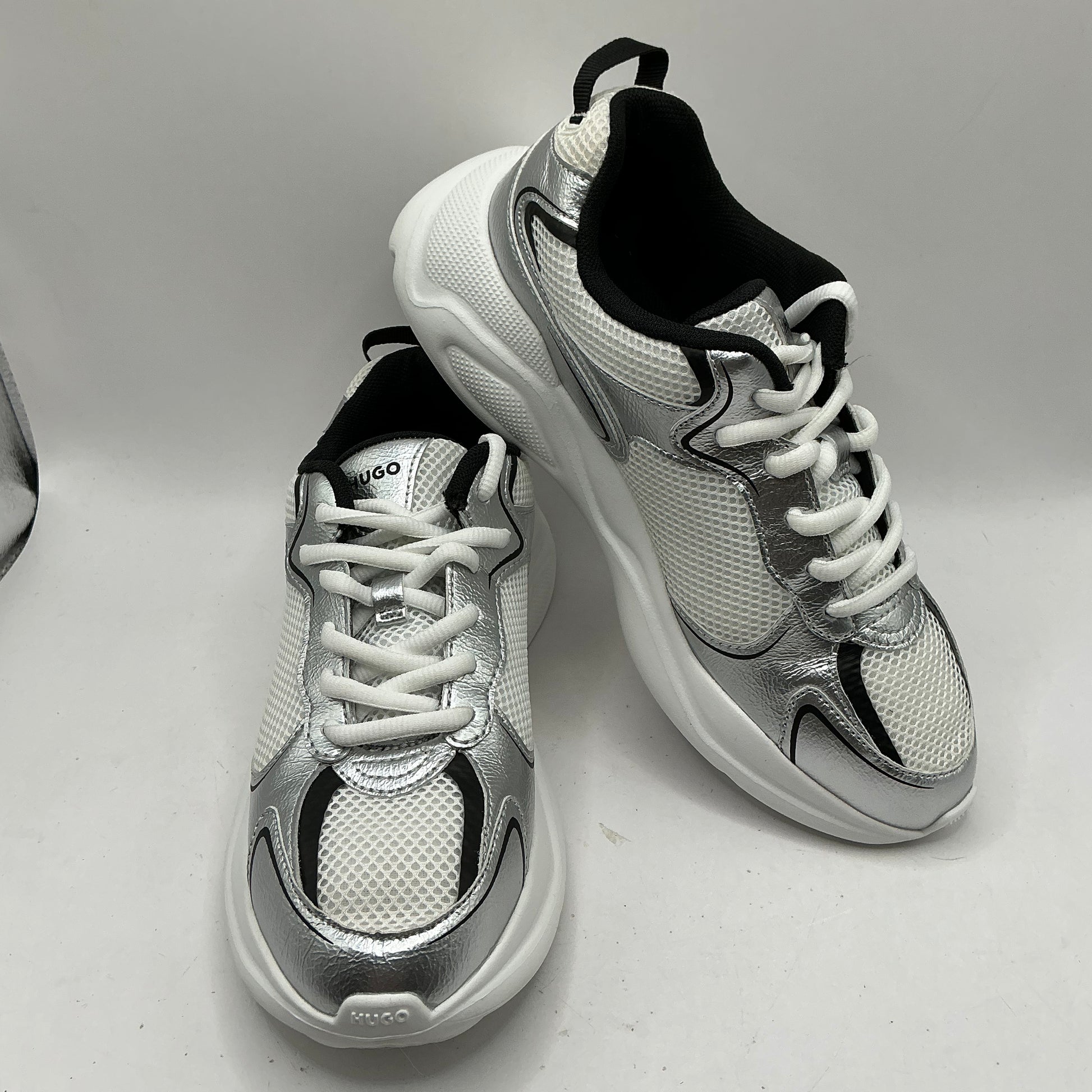 Hugo, Leon Tennis trainers